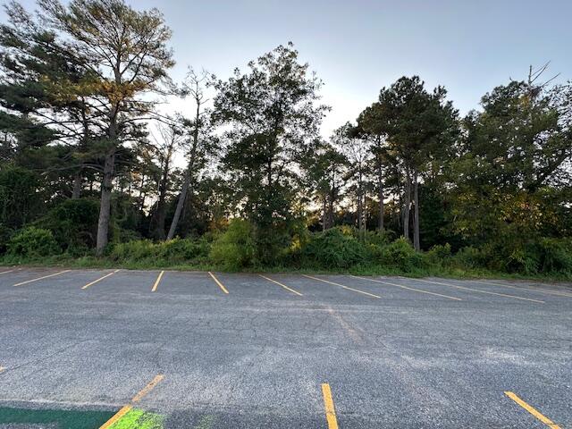 NO RECORDED SUBDIVISION - Land
