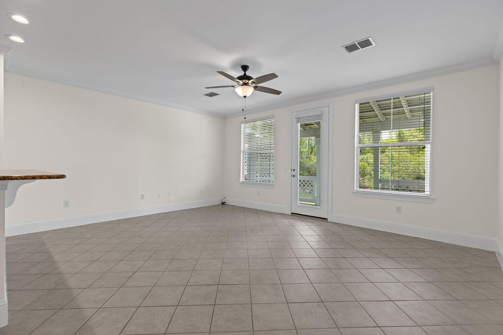 EAGLE BAY - Residential Lease