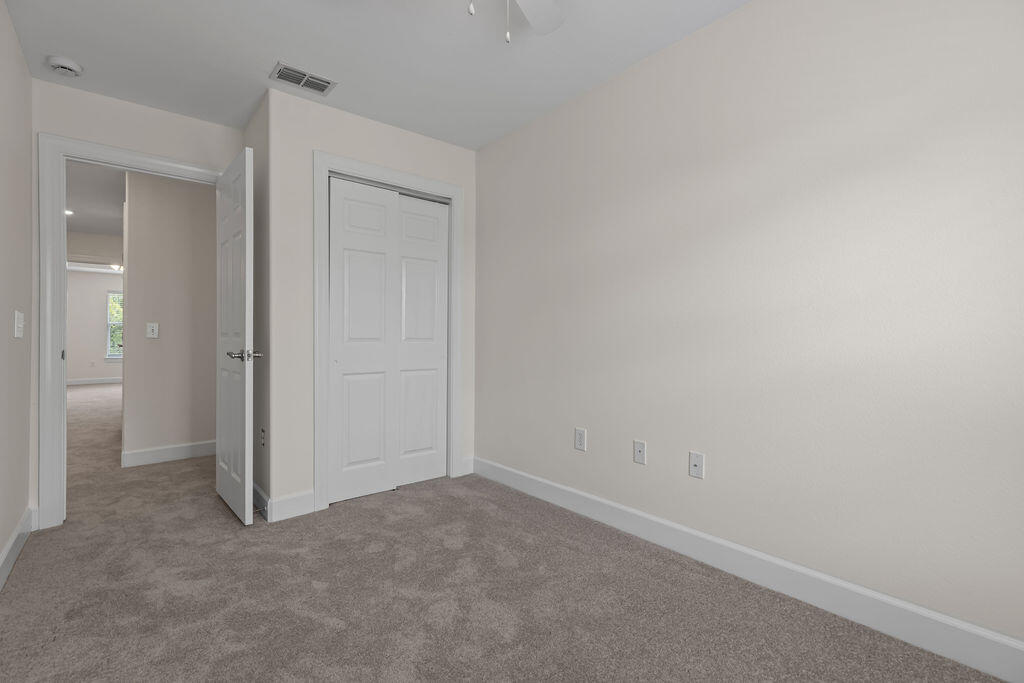 EAGLE BAY - Residential Lease