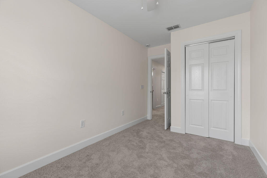 EAGLE BAY - Residential Lease