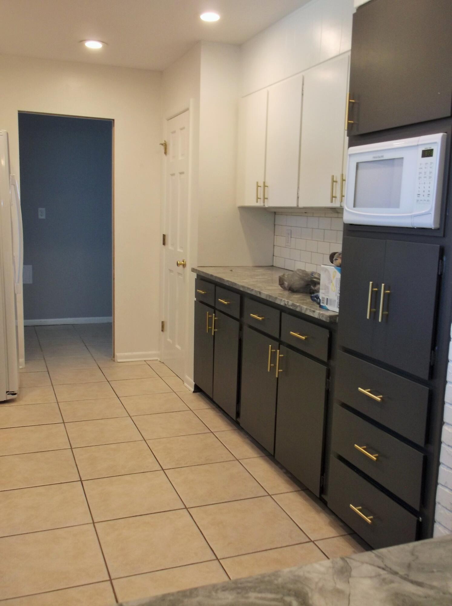 LORRAINE ESTATES - Residential