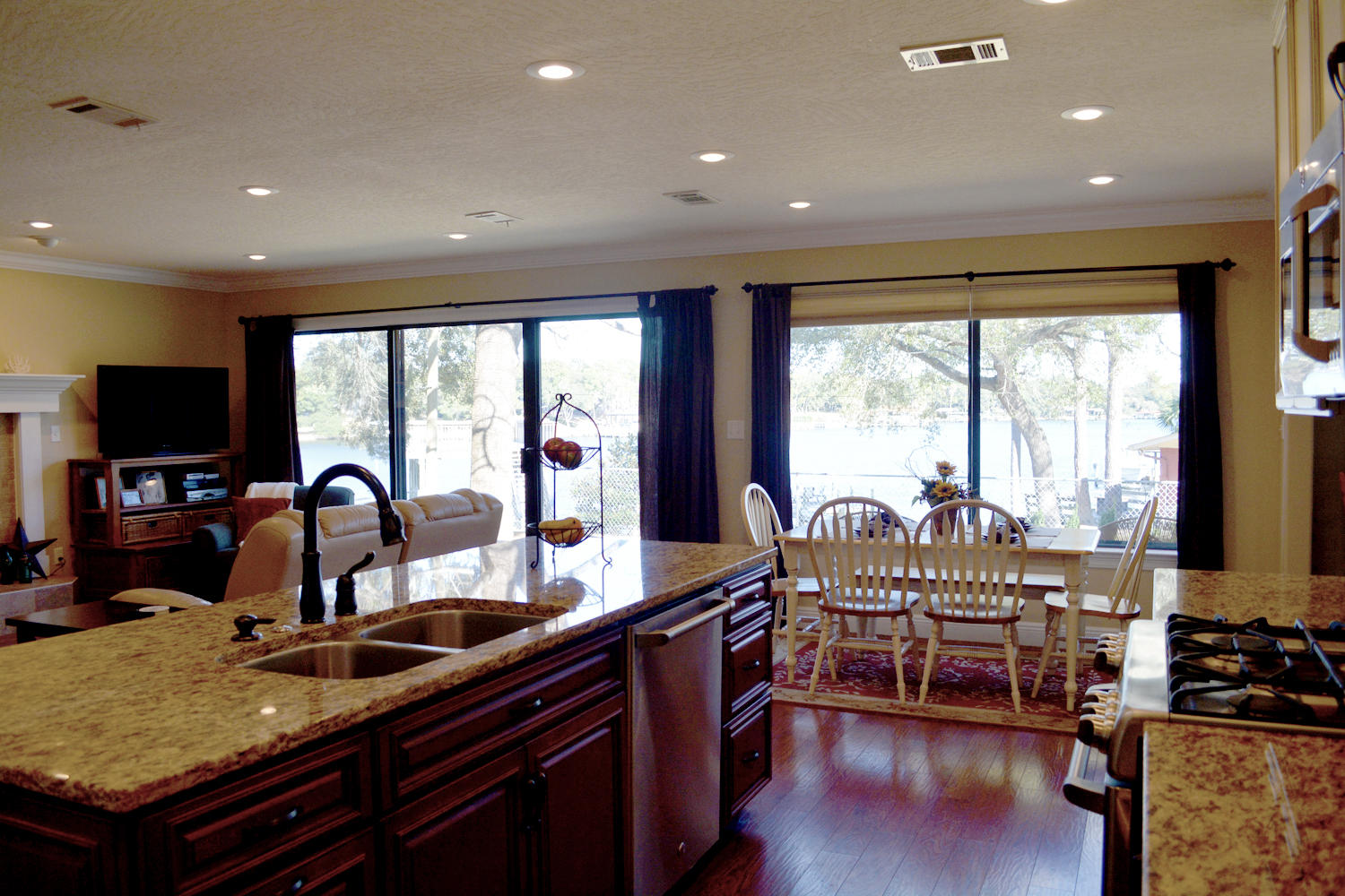 BAYOU WOODS 3RD ADDN - Residential