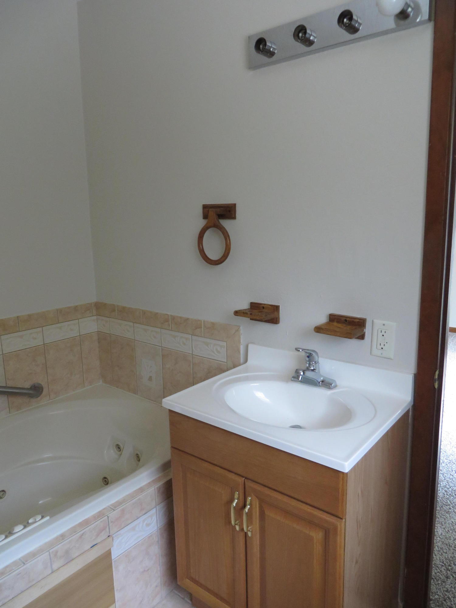 PINE MEADOWS 2ND ADDN - Residential