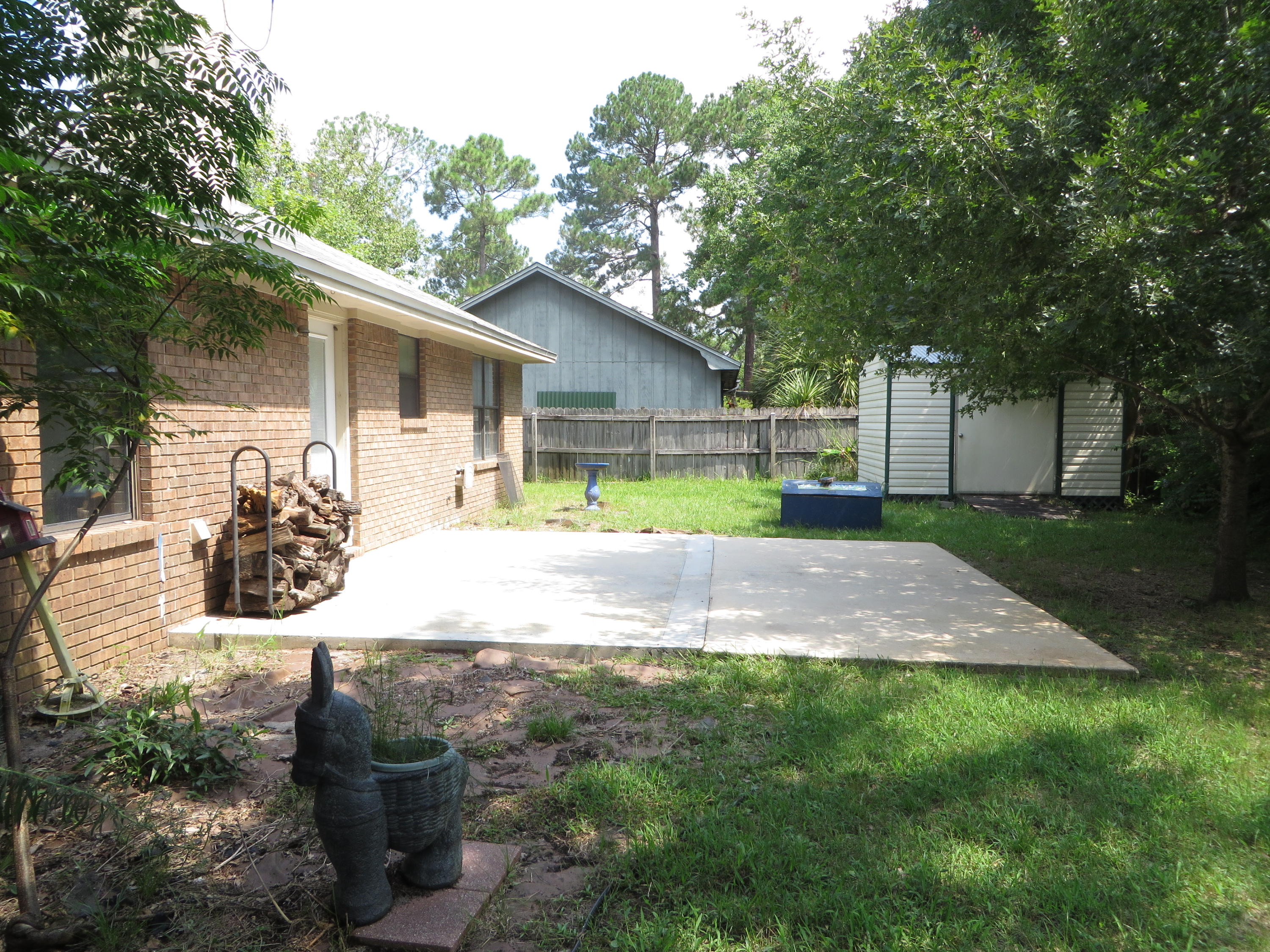 PINE MEADOWS 2ND ADDN - Residential