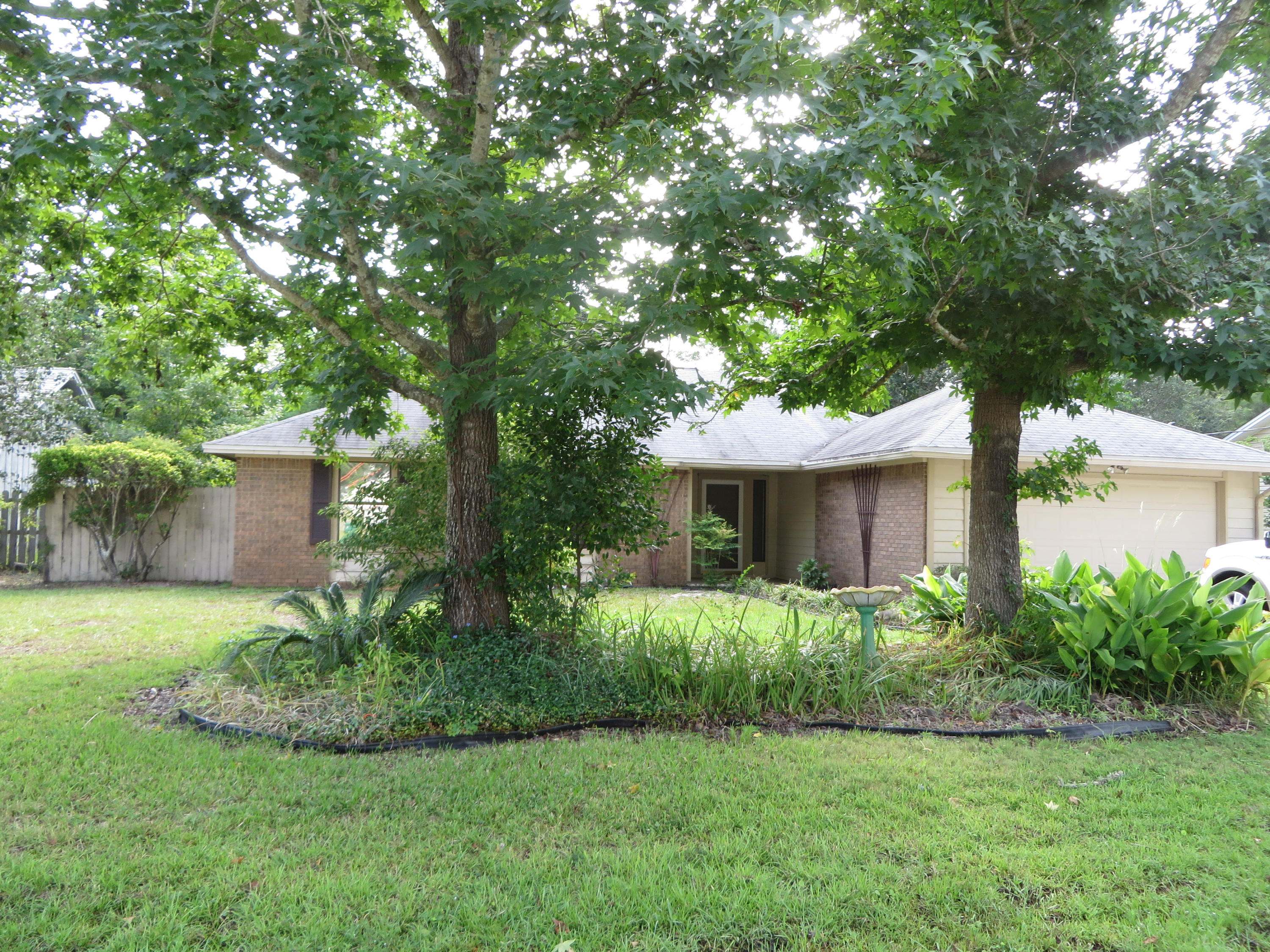 PINE MEADOWS 2ND ADDN - Residential