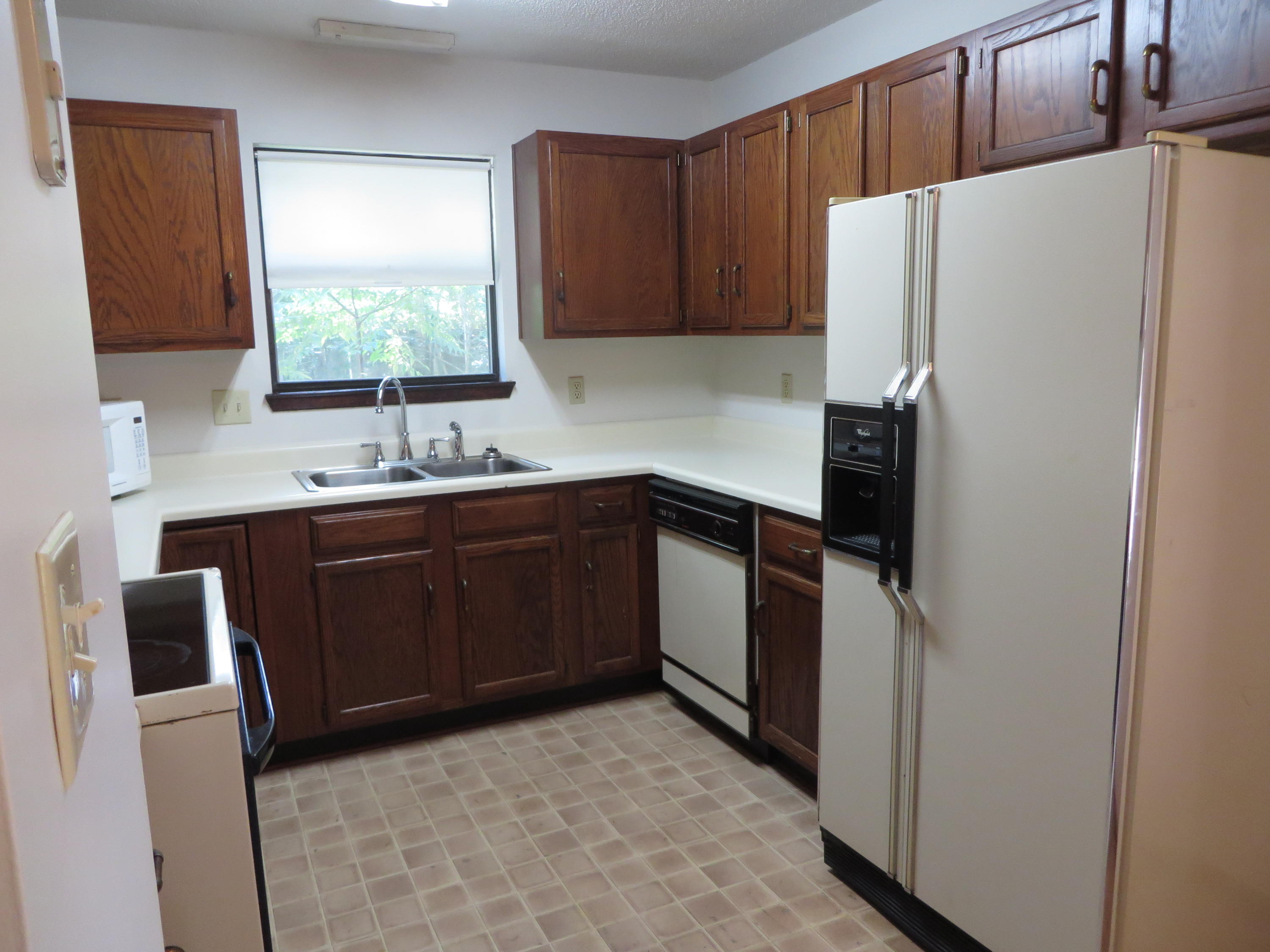 PINE MEADOWS 2ND ADDN - Residential