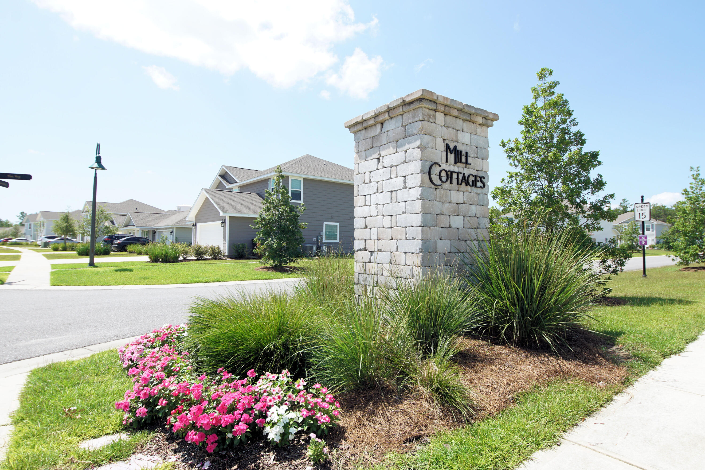 HAMMOCK BAY - MILL COTTAGES - Residential