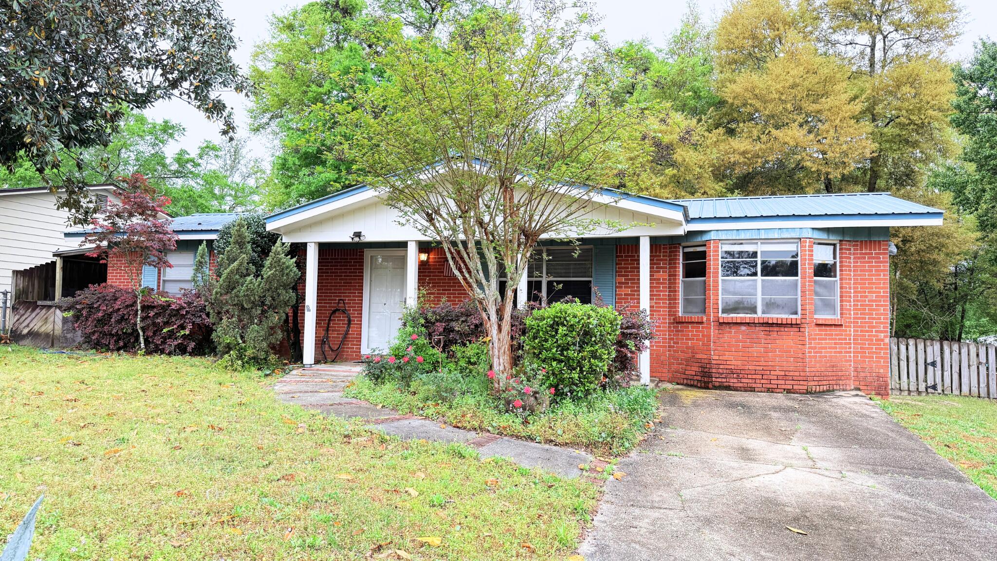 NO RECORDED SUBDIVISION - Residential