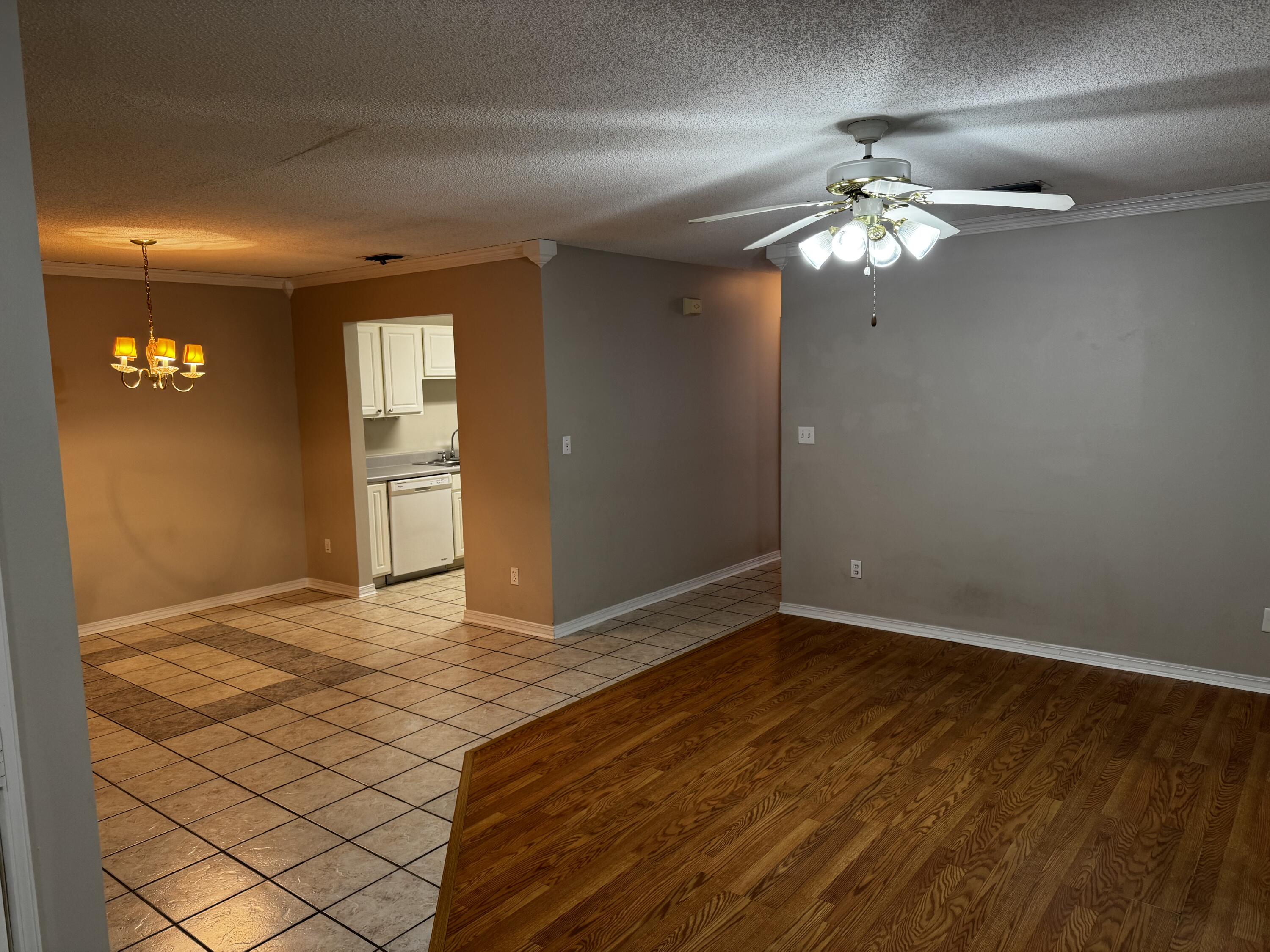 ROSEBUD PLANTATION T/H - Residential Lease