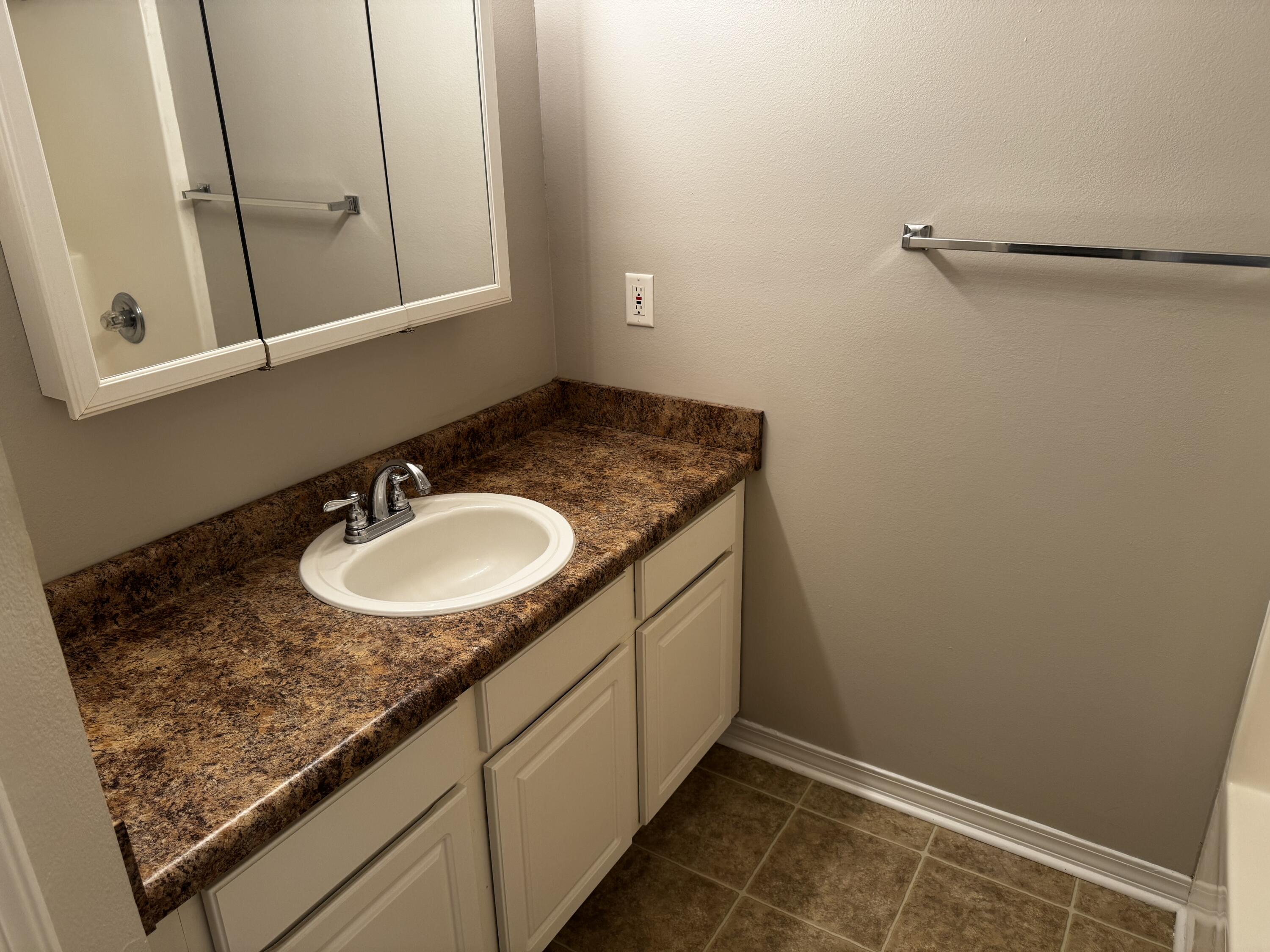 ROSEBUD PLANTATION T/H - Residential Lease