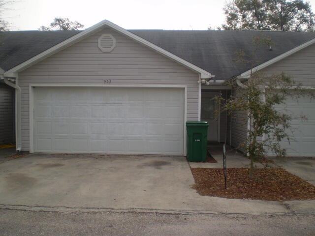 ROSEBUD PLANTATION T/H - Residential Lease