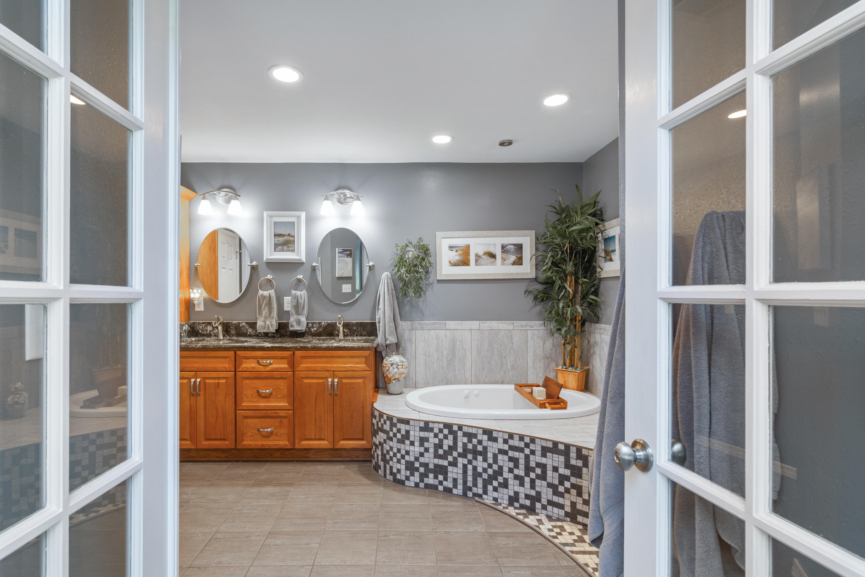 LAKESIDE EAST AMENDED - Residential