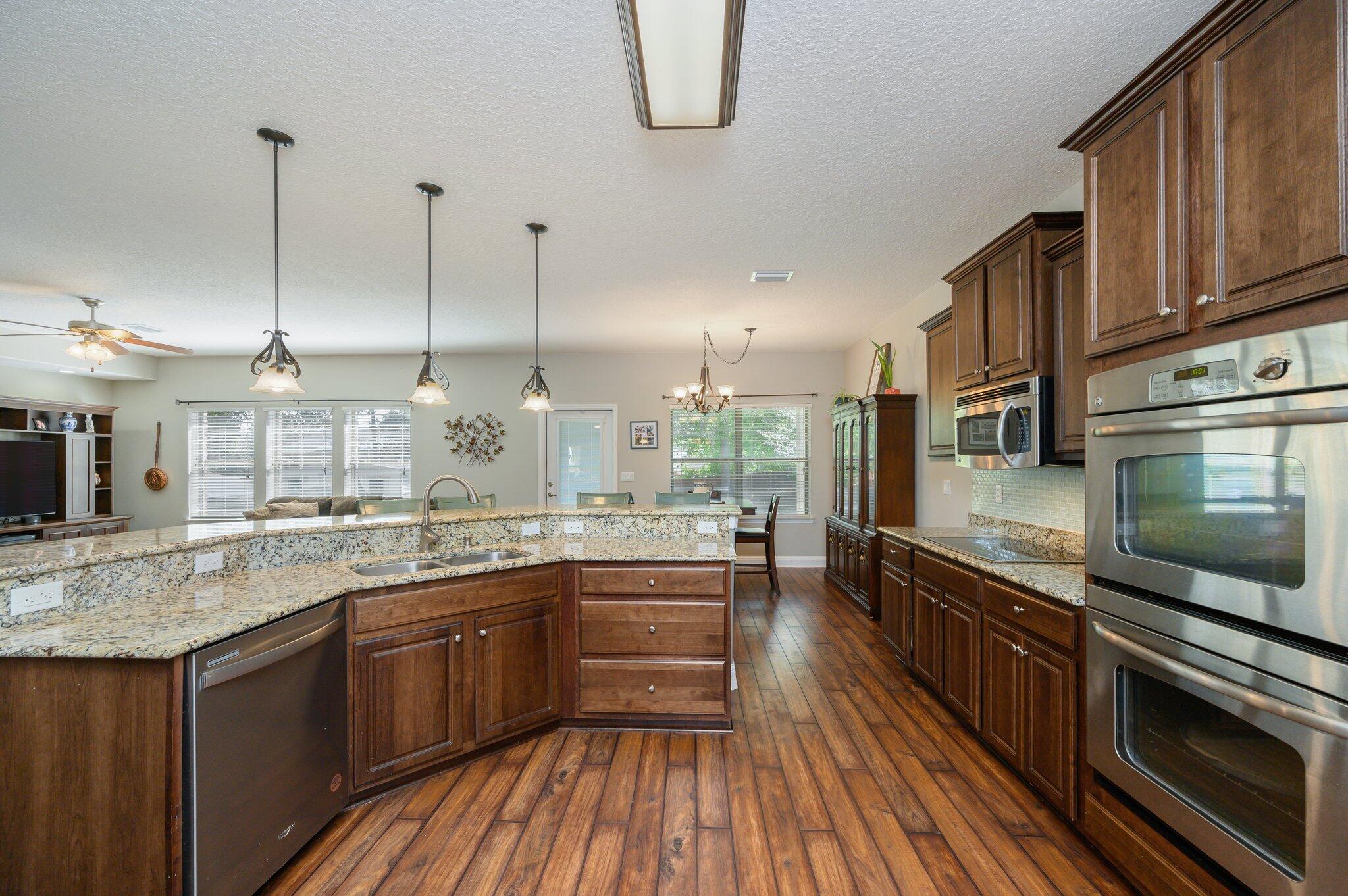 BROOKE ESTATES PH III - Residential