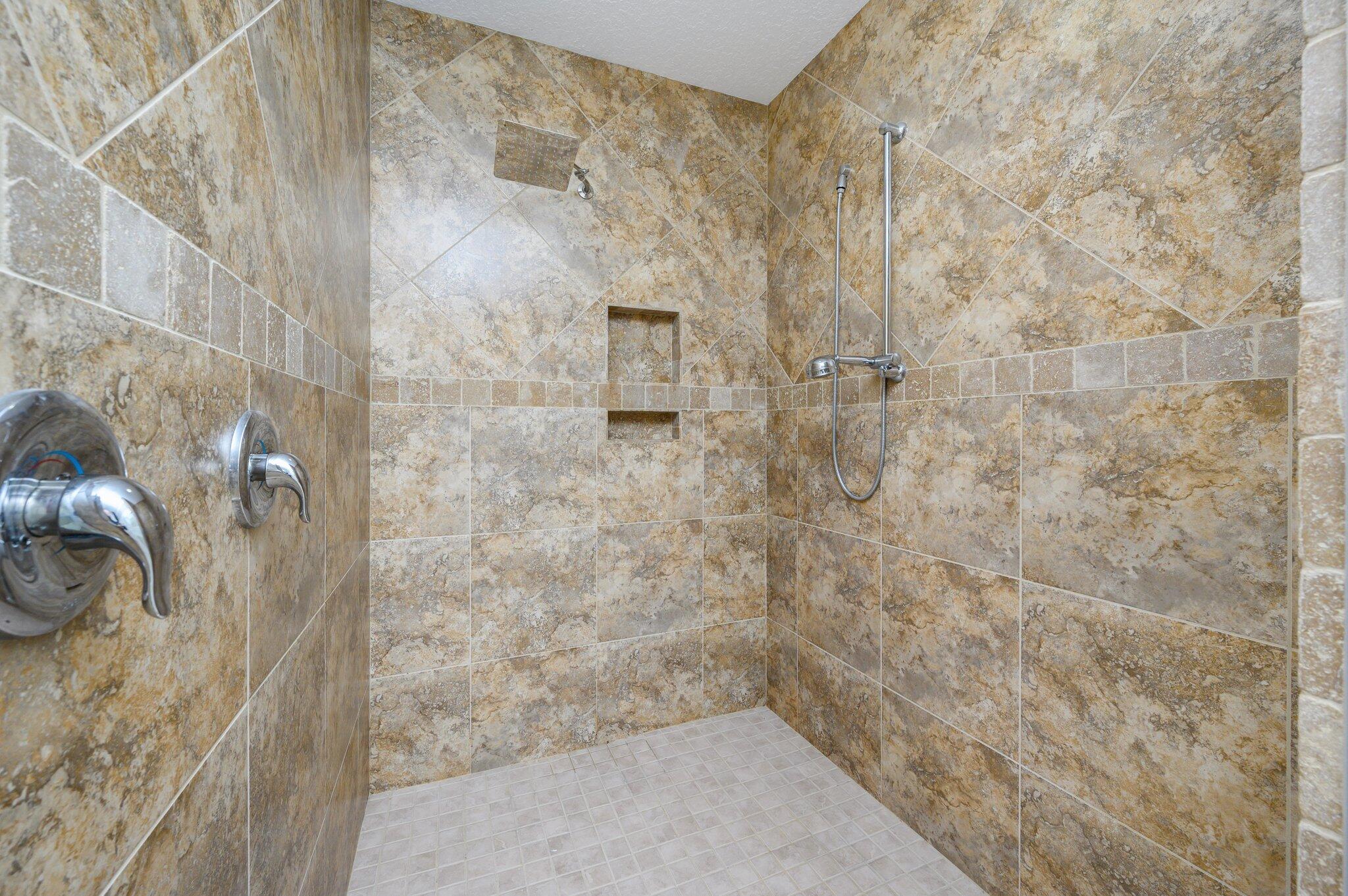 BROOKE ESTATES PH III - Residential