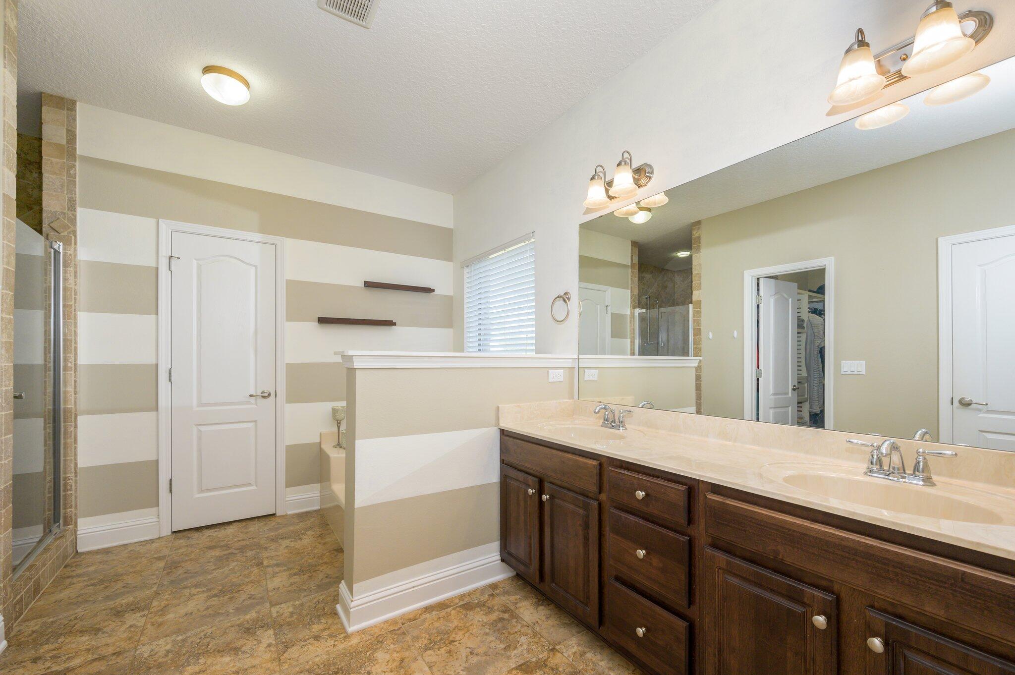 BROOKE ESTATES PH III - Residential