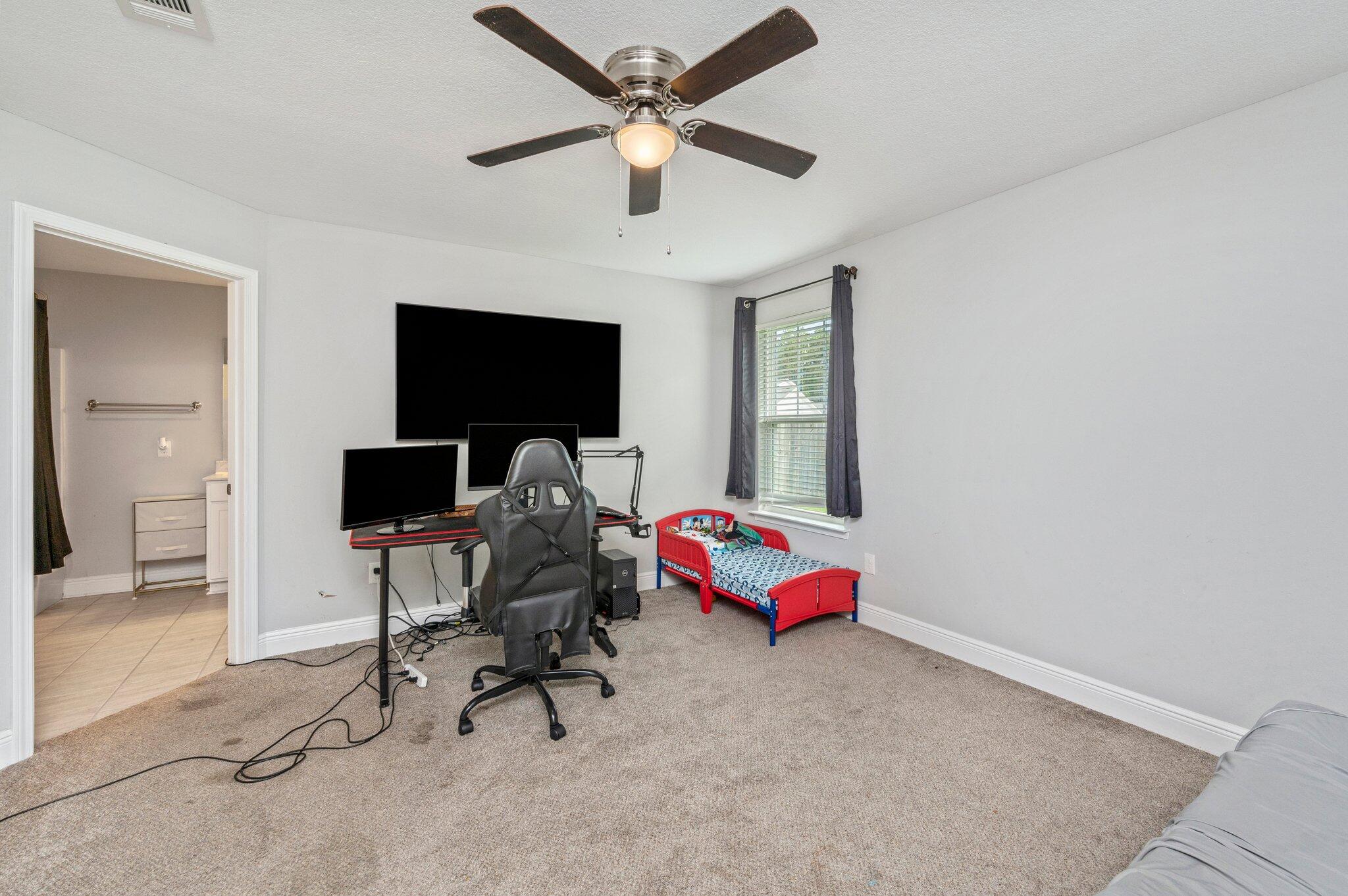 East Navarre - Residential