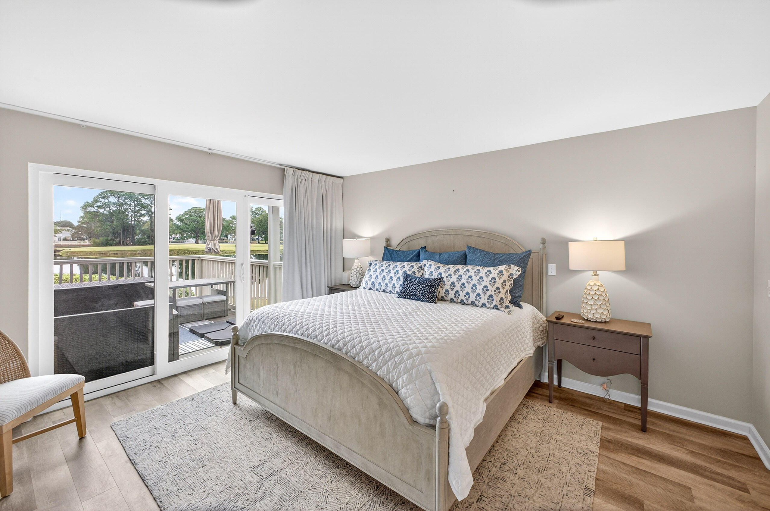 HARBOUR POINT CONDO - Residential