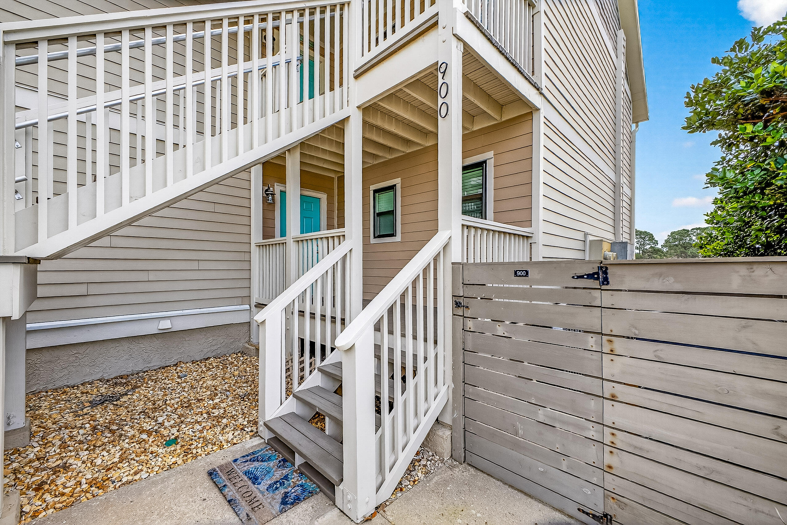 HARBOUR POINT CONDO - Residential