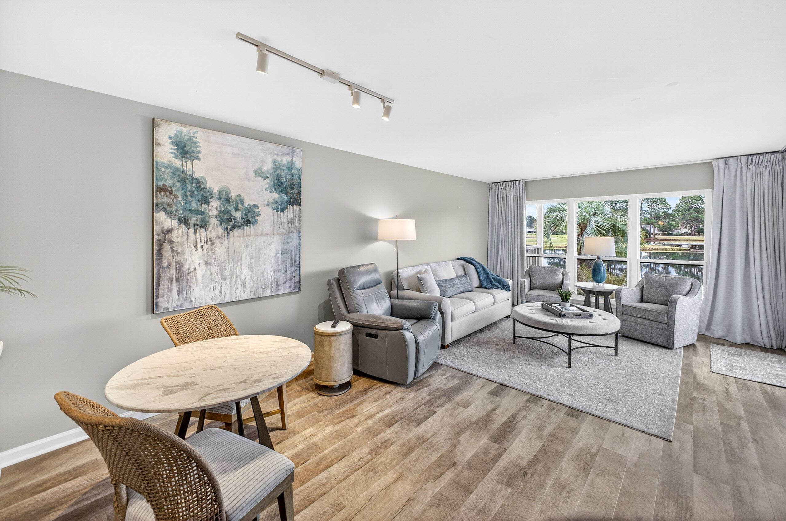 HARBOUR POINT CONDO - Residential