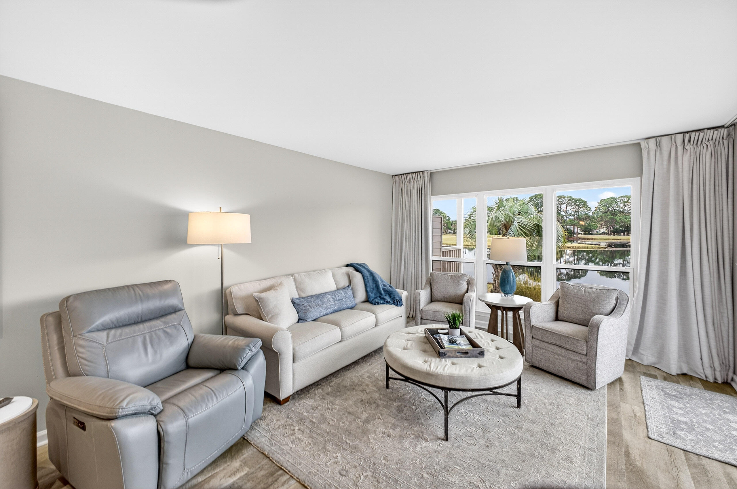 HARBOUR POINT CONDO - Residential