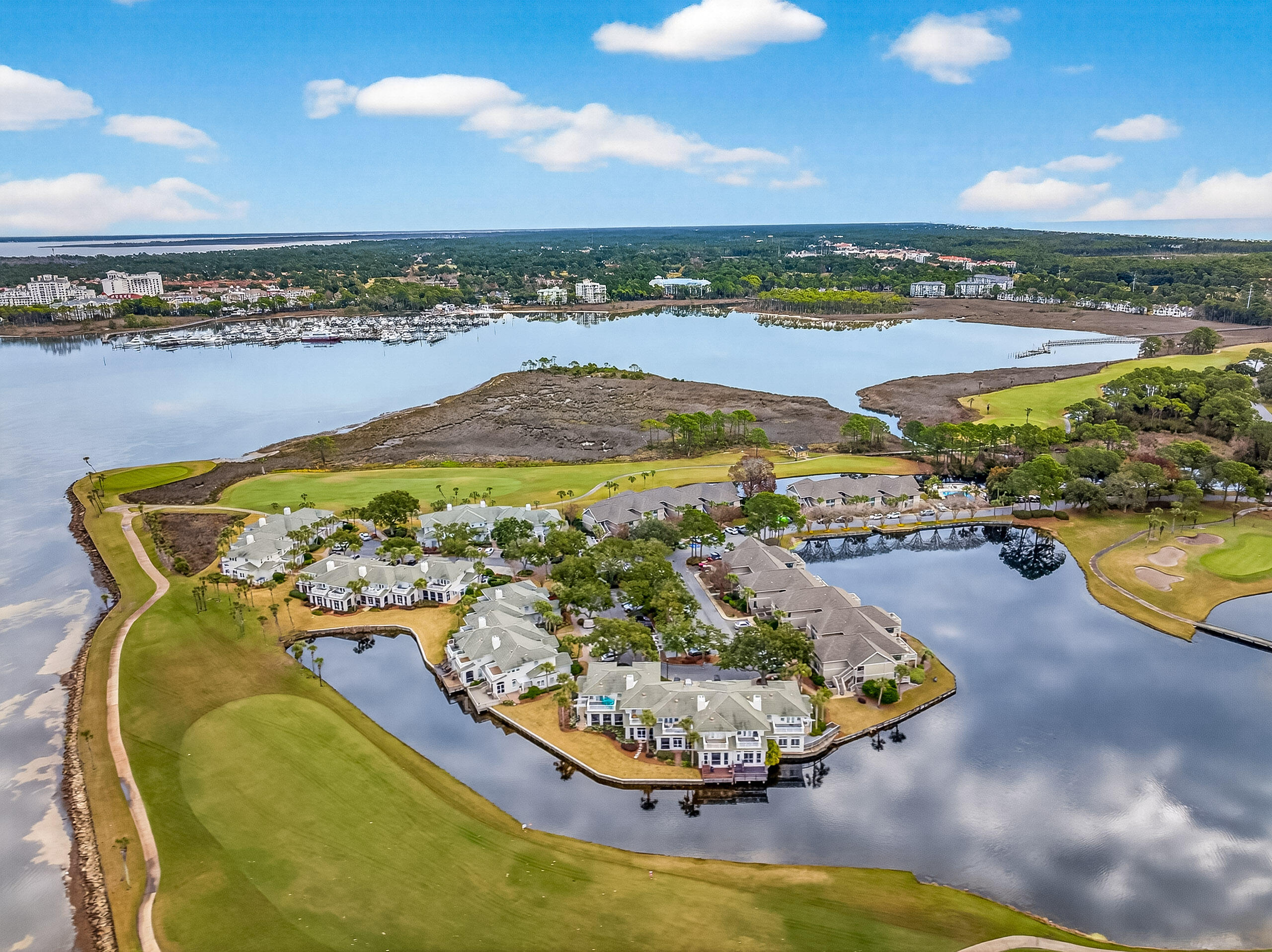 HARBOUR POINT CONDO - Residential