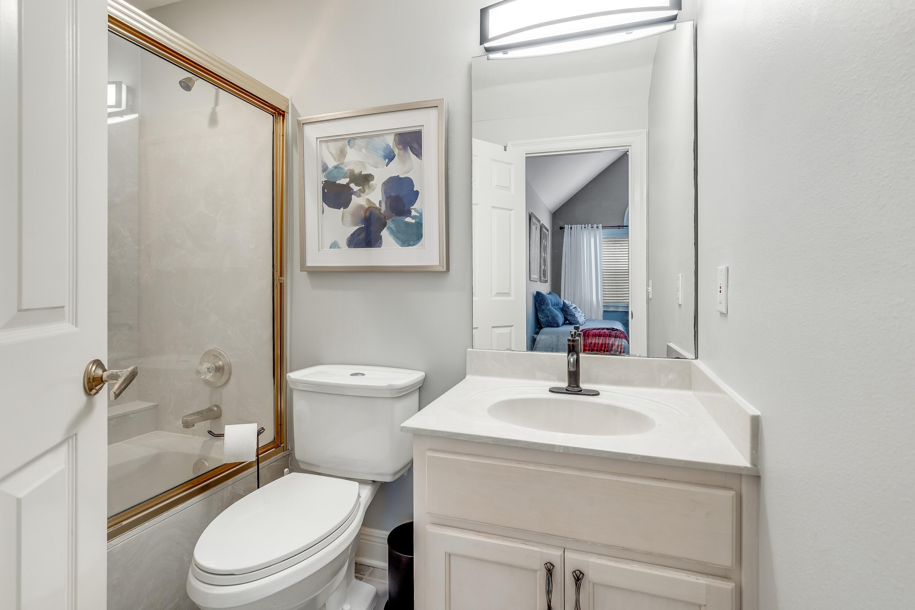 VANTAGE POINTE - Residential