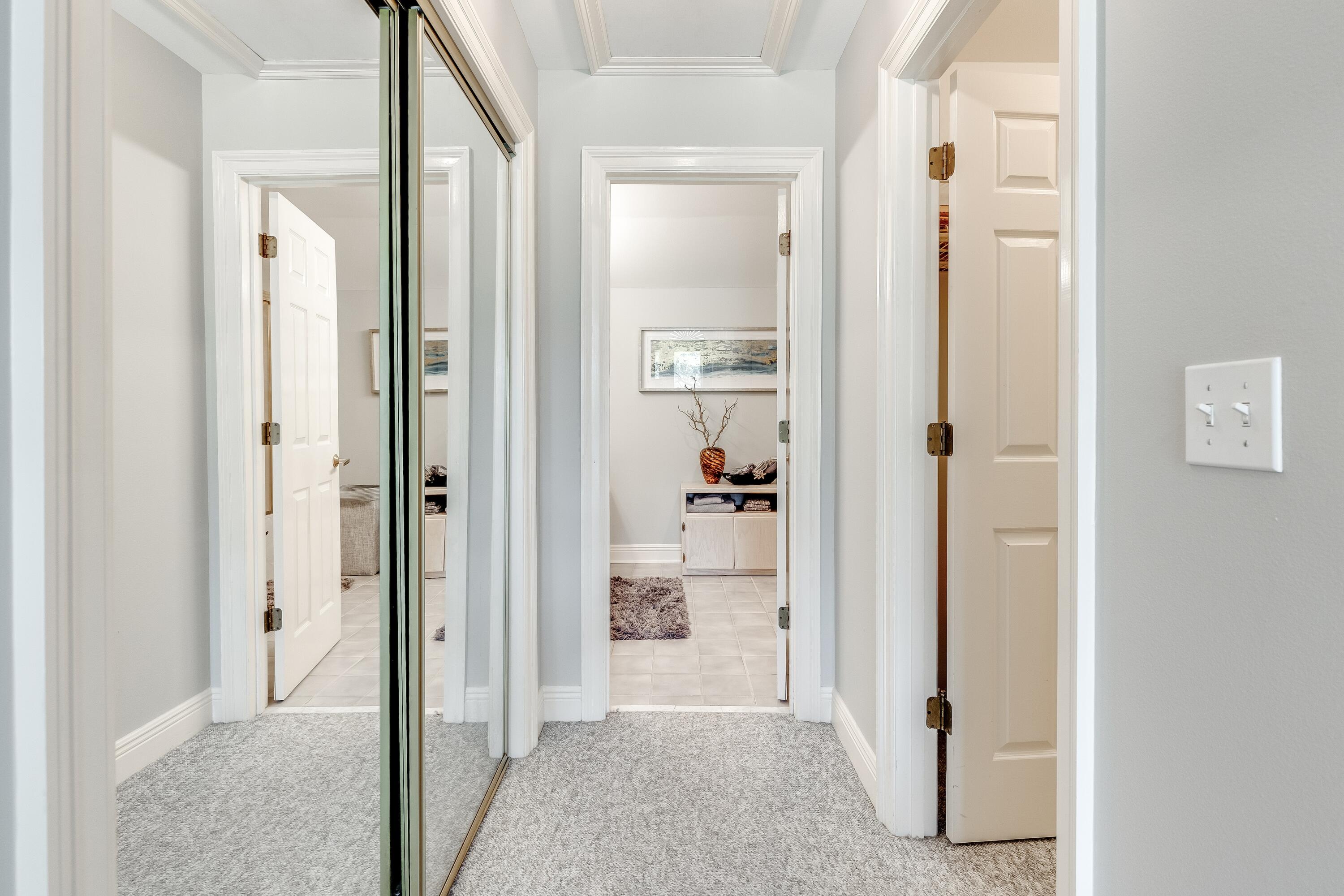 VANTAGE POINTE - Residential