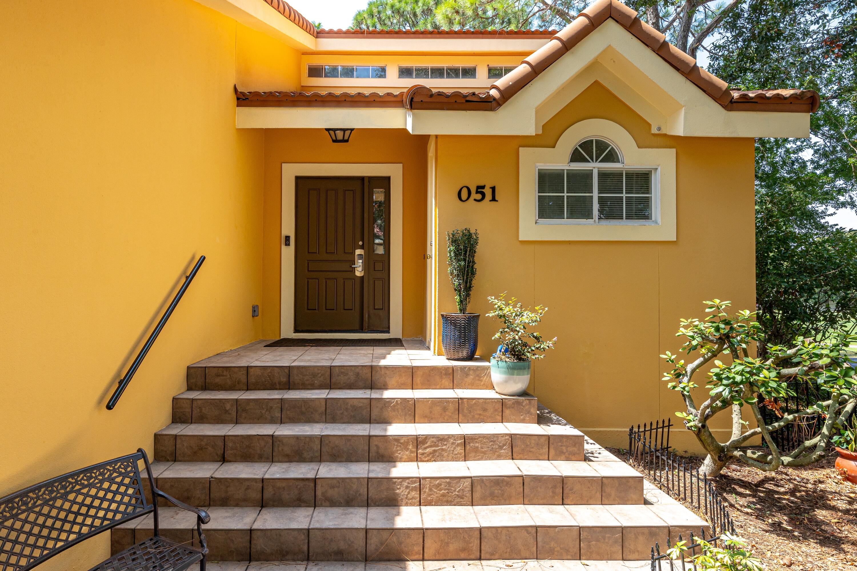 VANTAGE POINTE - Residential