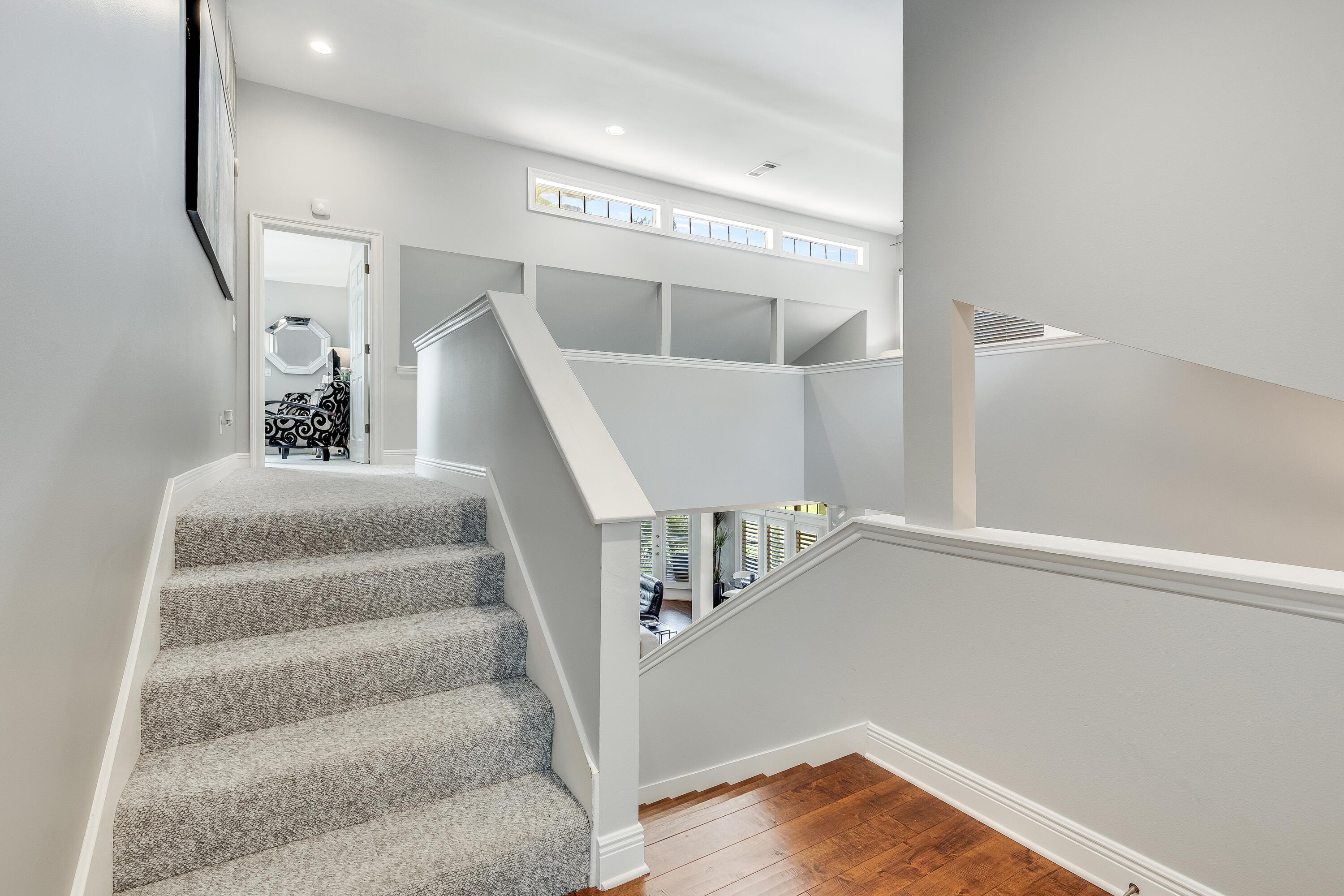 VANTAGE POINTE - Residential