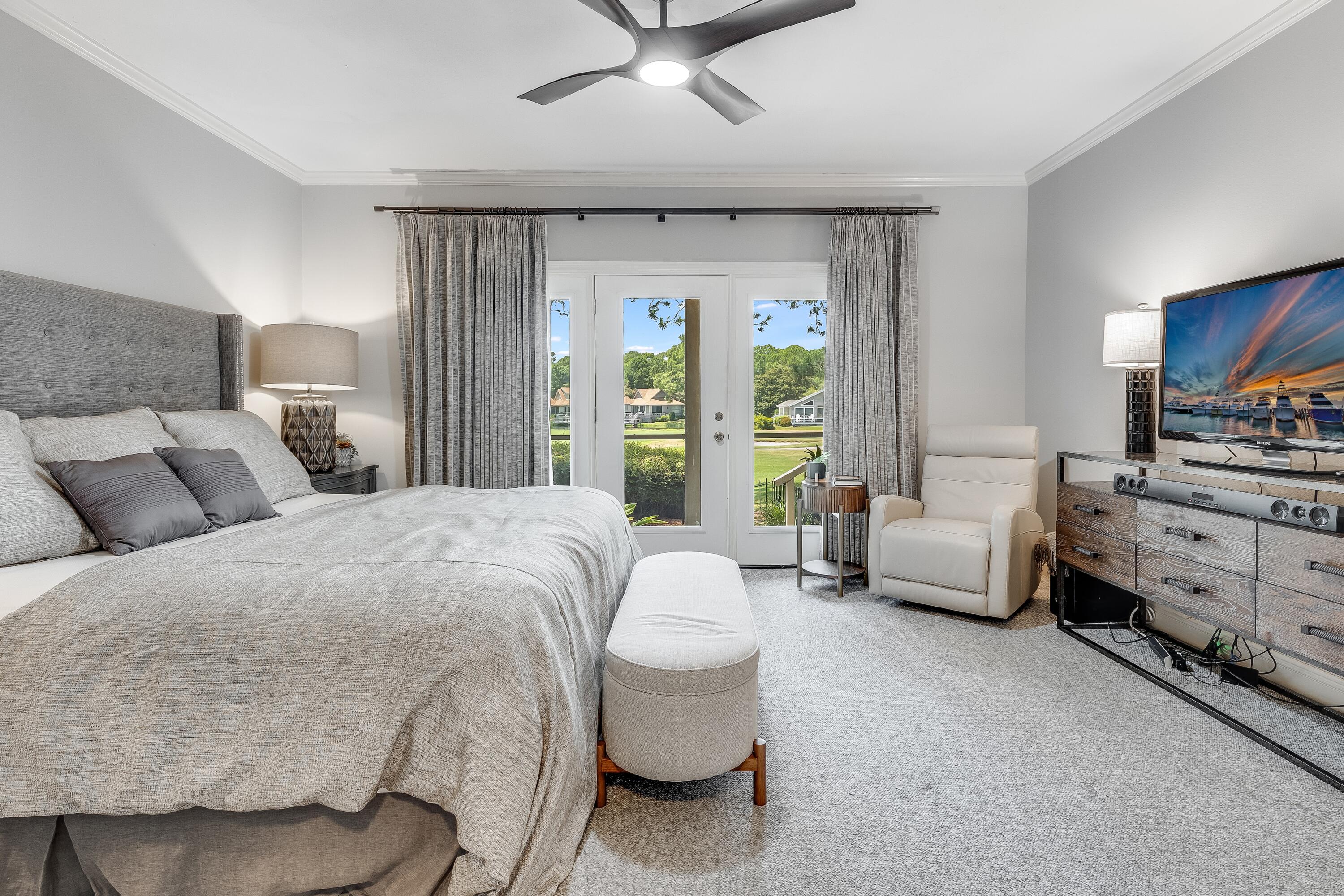 VANTAGE POINTE - Residential