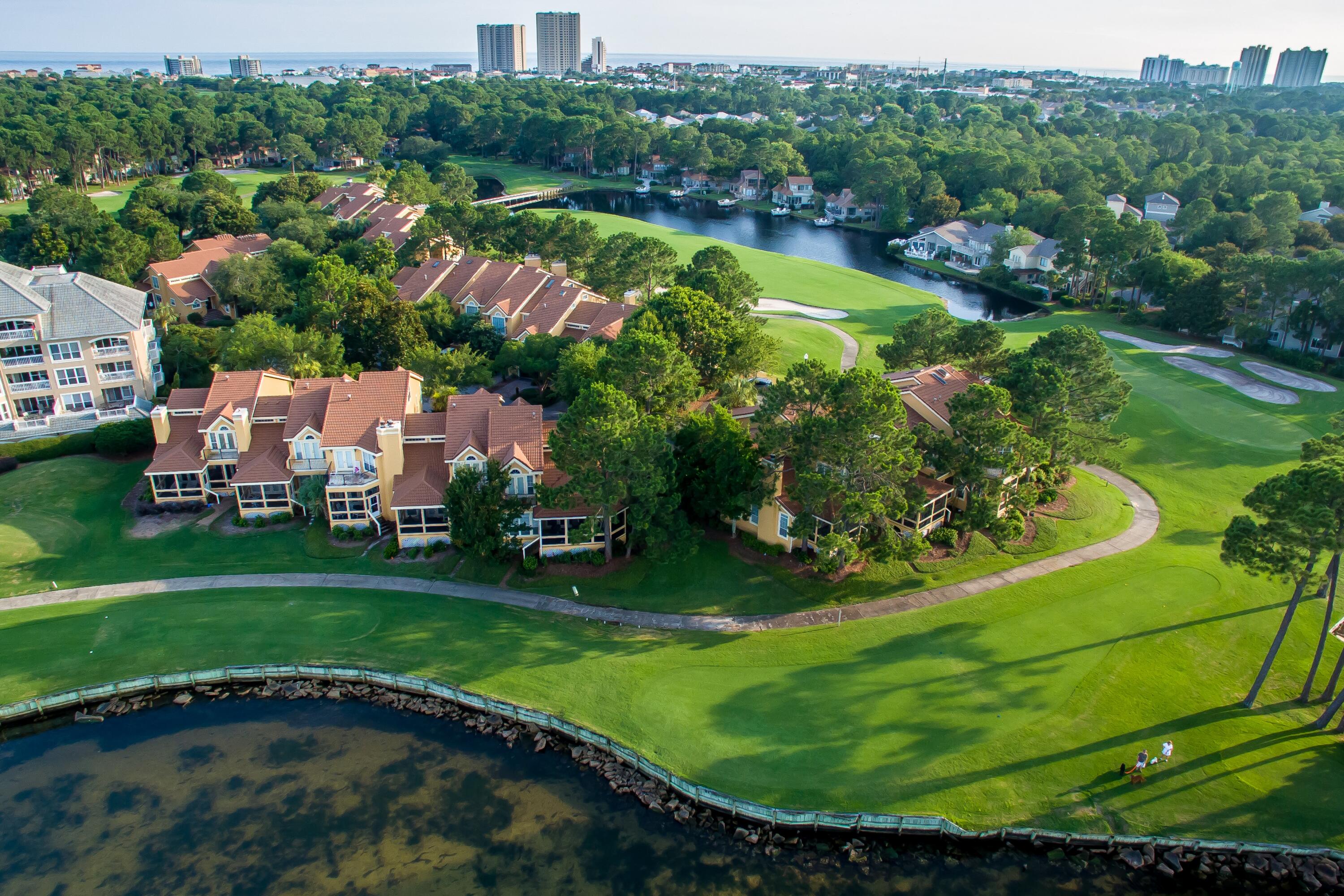 VANTAGE POINTE - Residential