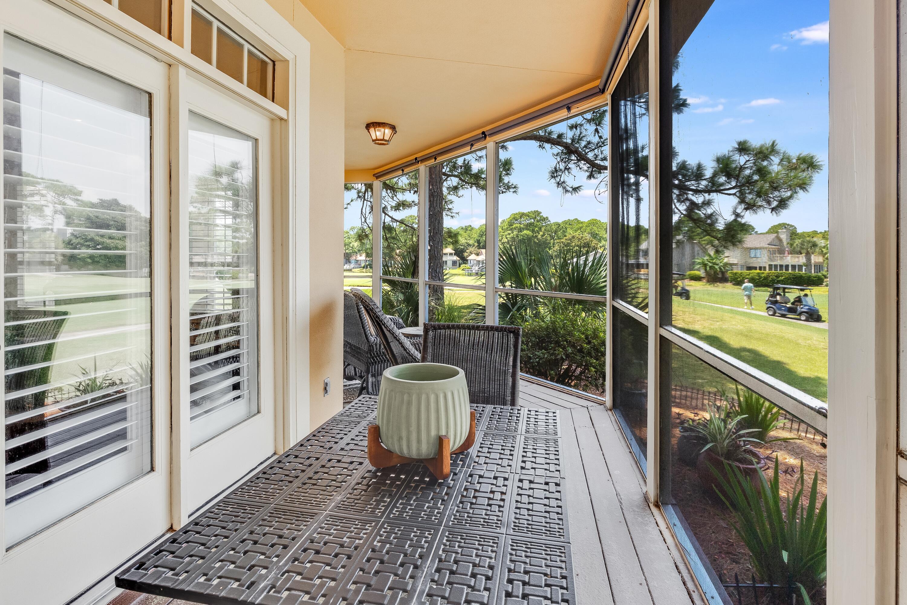 VANTAGE POINTE - Residential