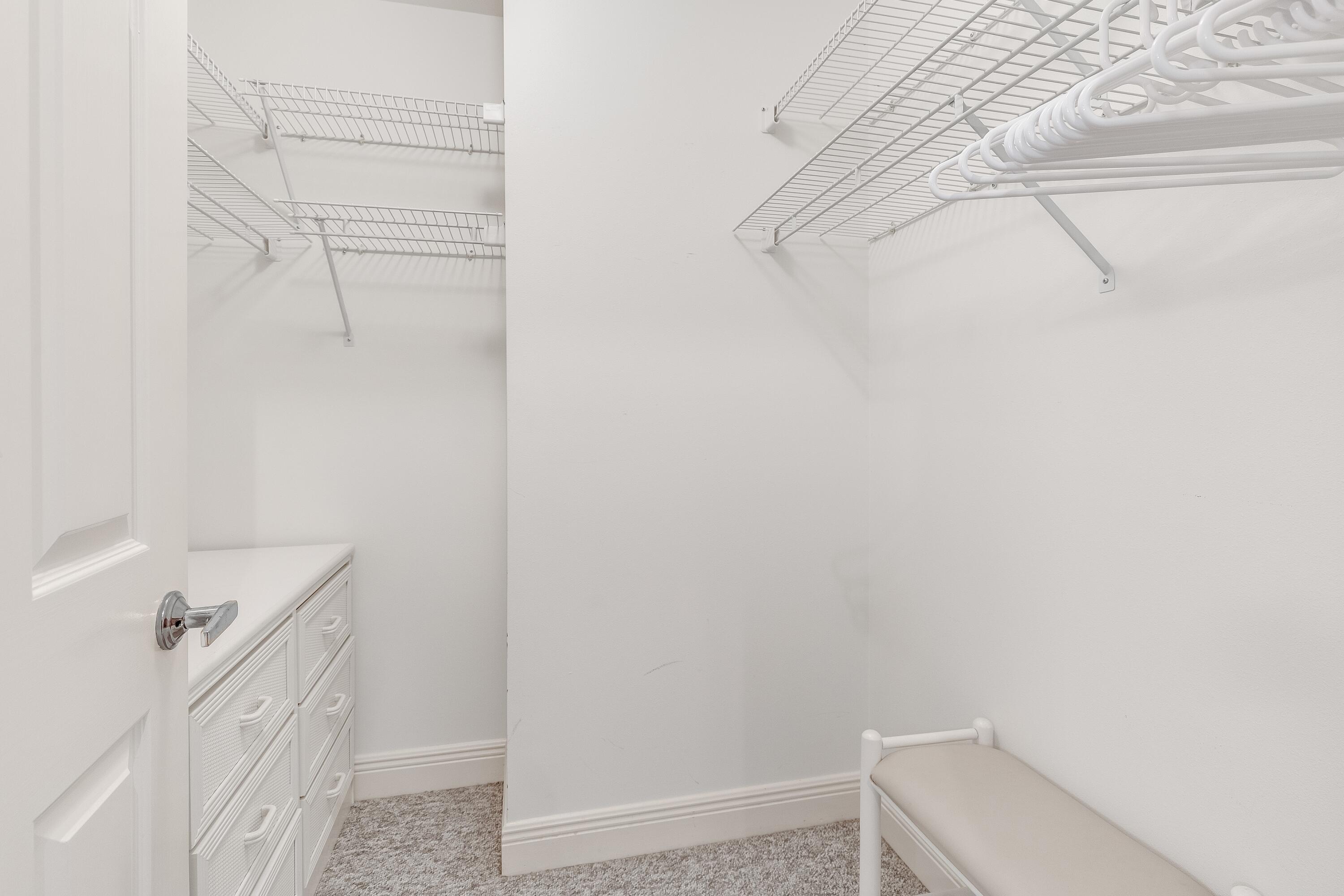 VANTAGE POINTE - Residential