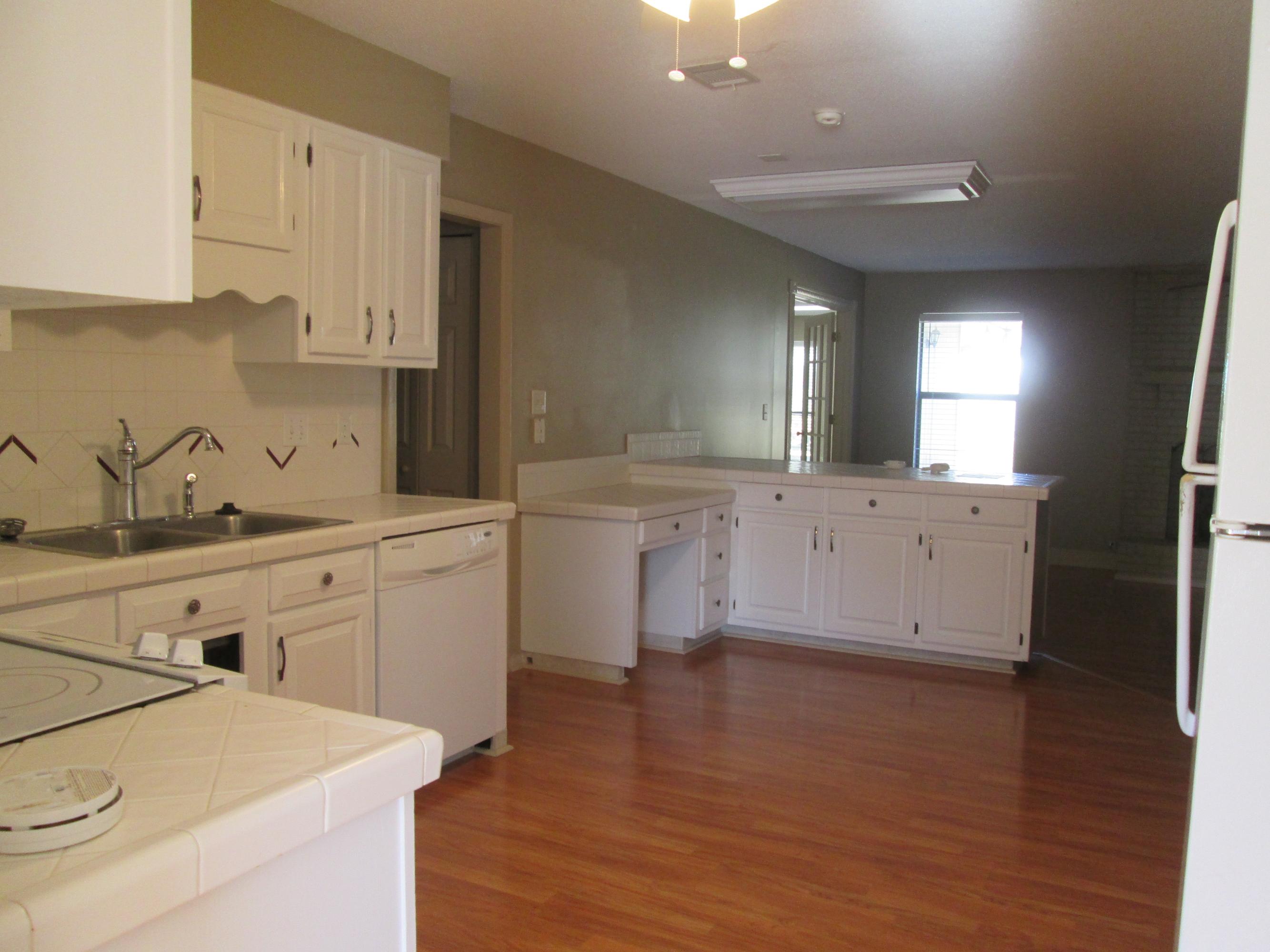 BLUEWATER BAY VILLAGE 1B - Residential Lease