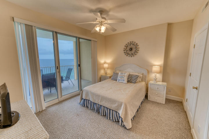 EMERALD ISLE - Residential