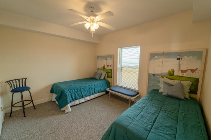 EMERALD ISLE - Residential
