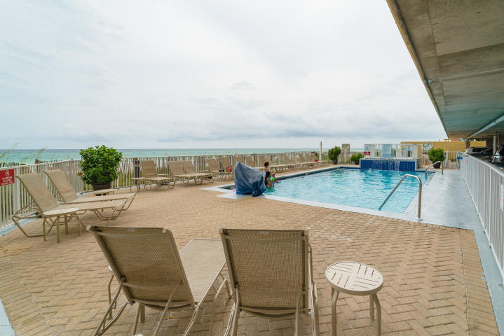 EMERALD ISLE - Residential