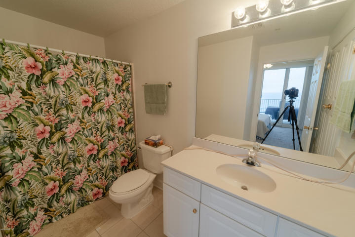 EMERALD ISLE - Residential