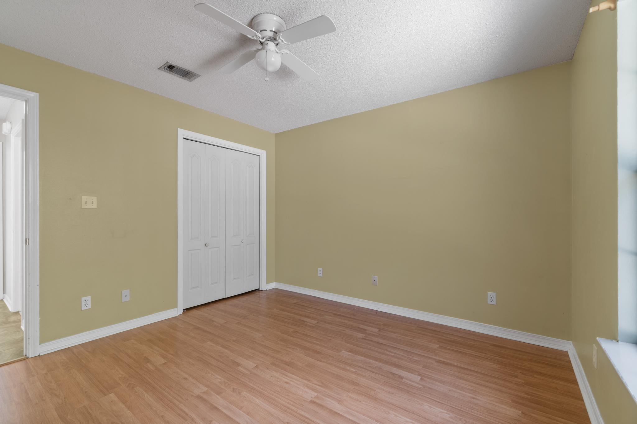 ROBLEDAL ESTATES - Residential