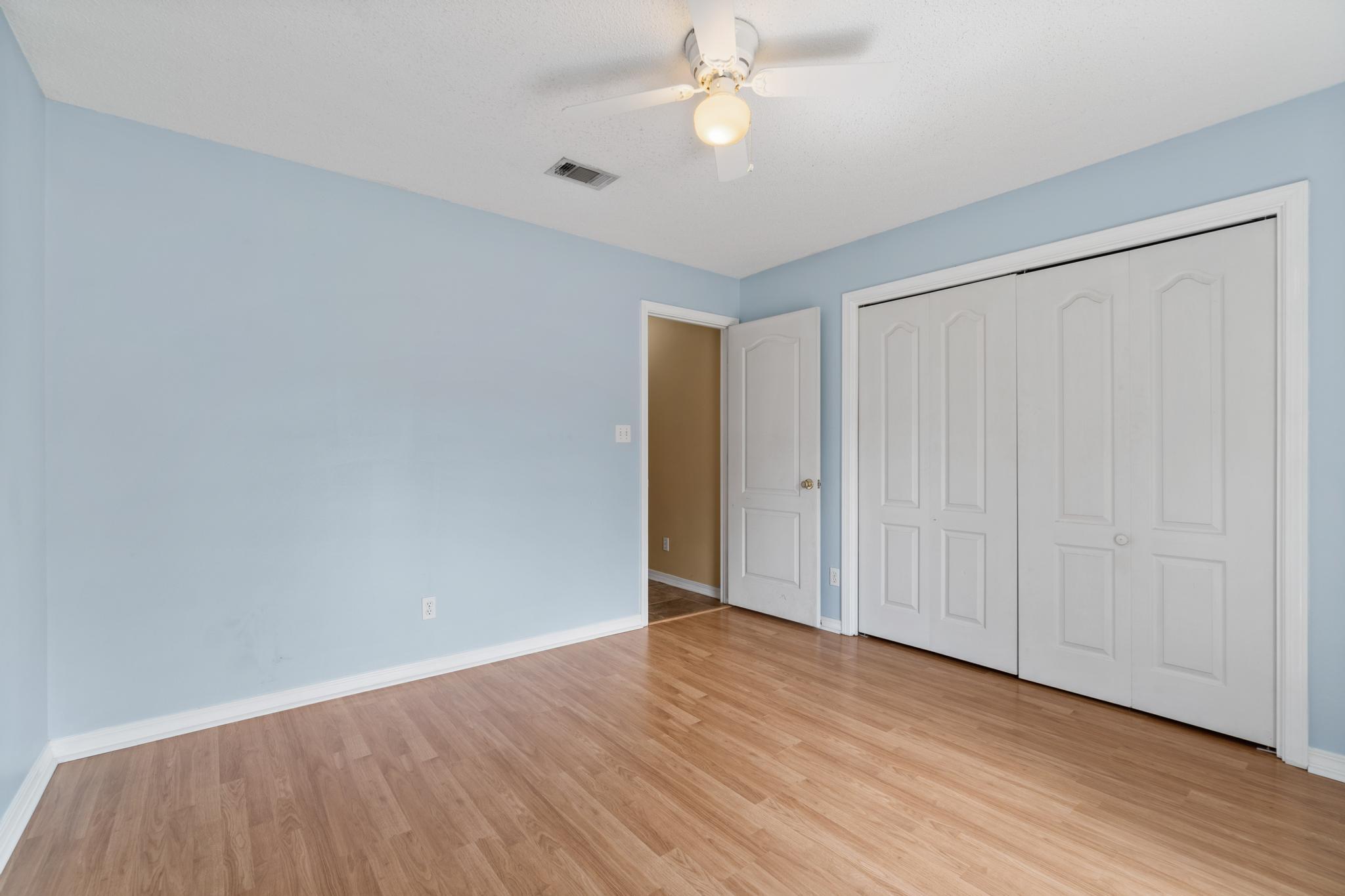 ROBLEDAL ESTATES - Residential