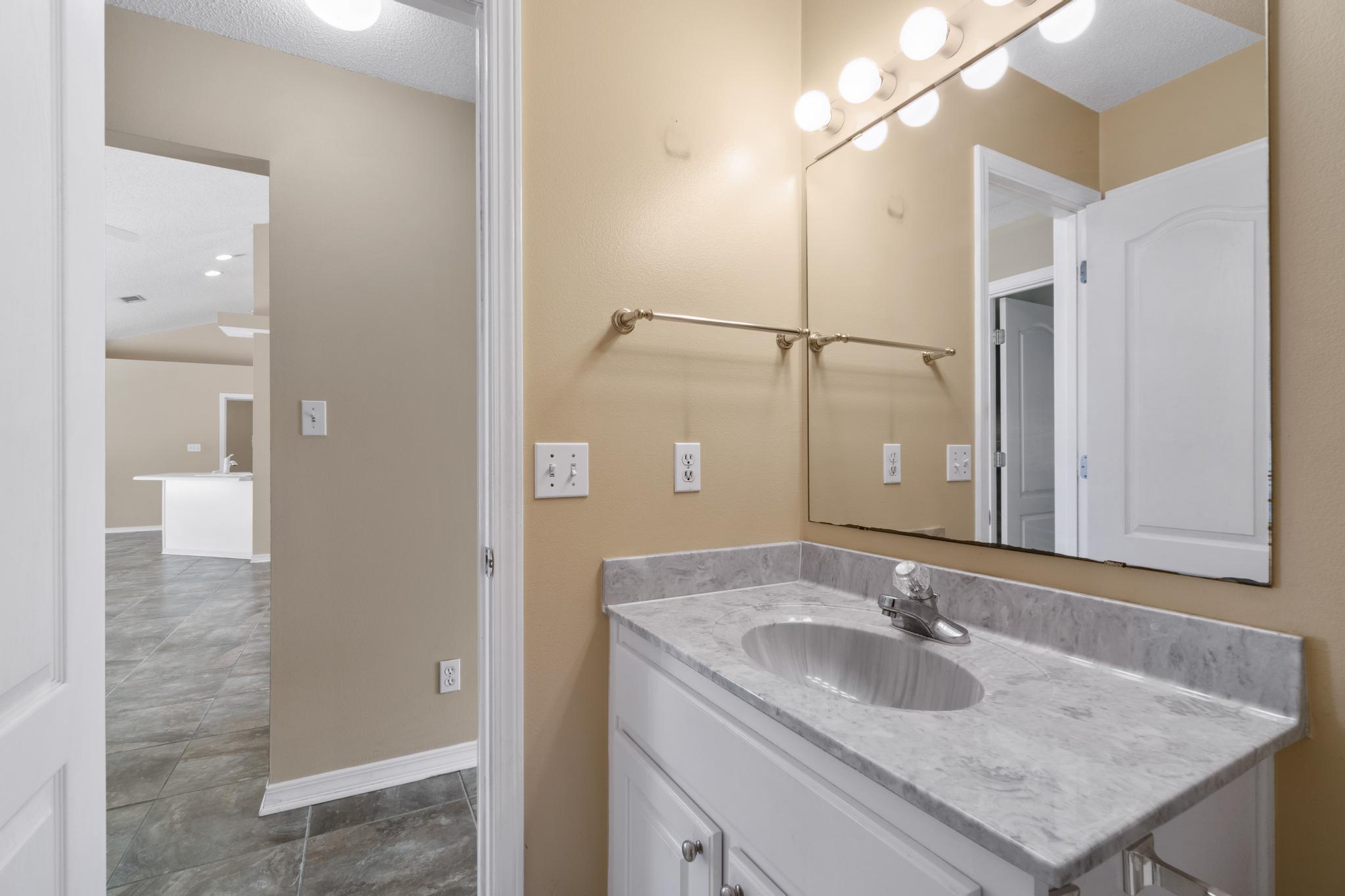 ROBLEDAL ESTATES - Residential