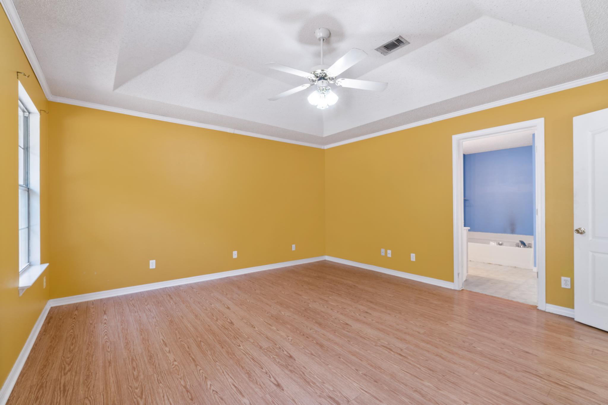 ROBLEDAL ESTATES - Residential