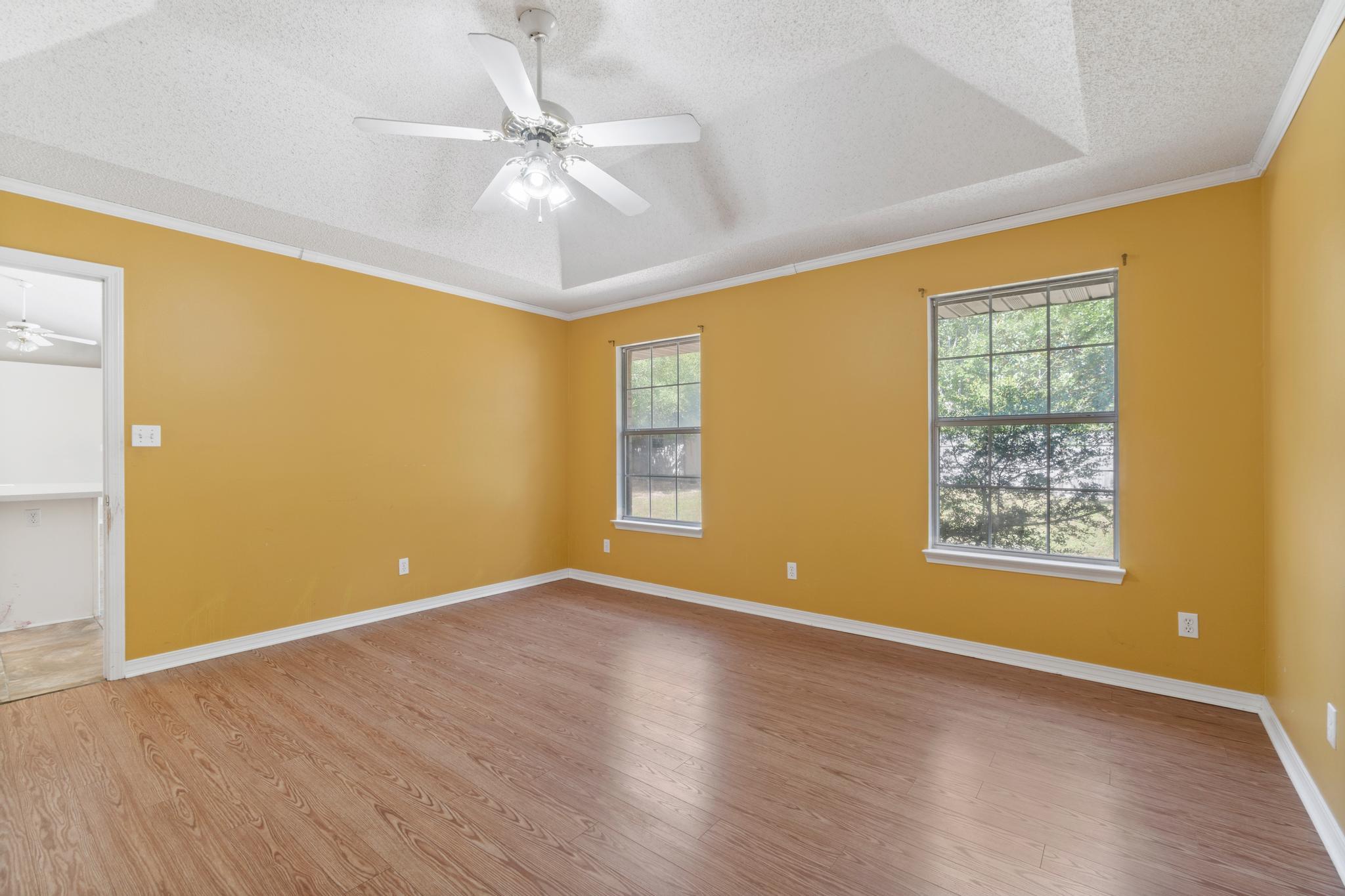 ROBLEDAL ESTATES - Residential