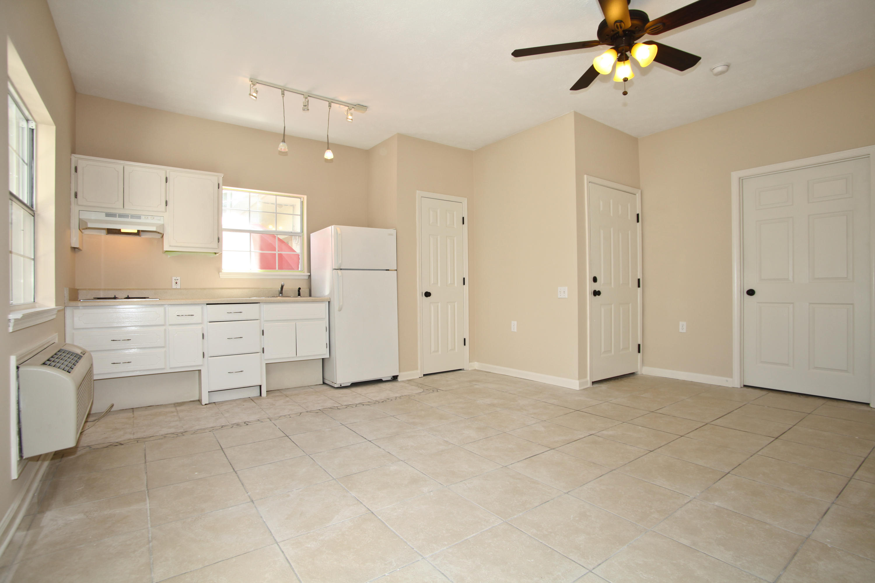 The Palms - Residential