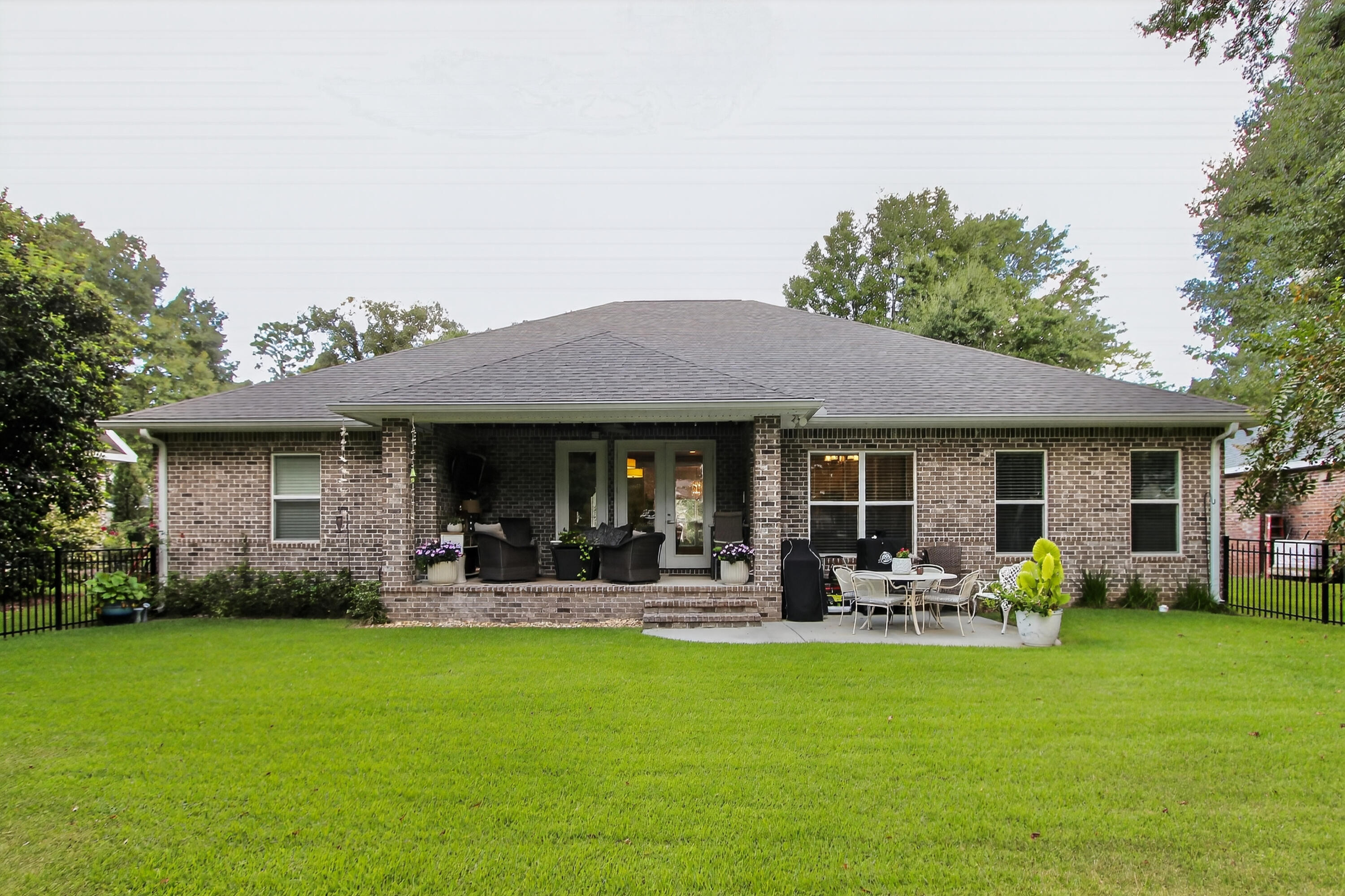 CLAIRES VINEYARD - Residential