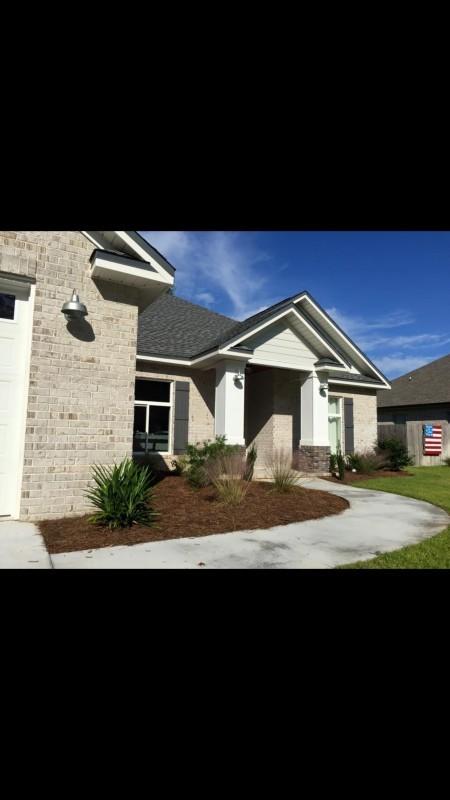 Shoal Creek Manor - Residential