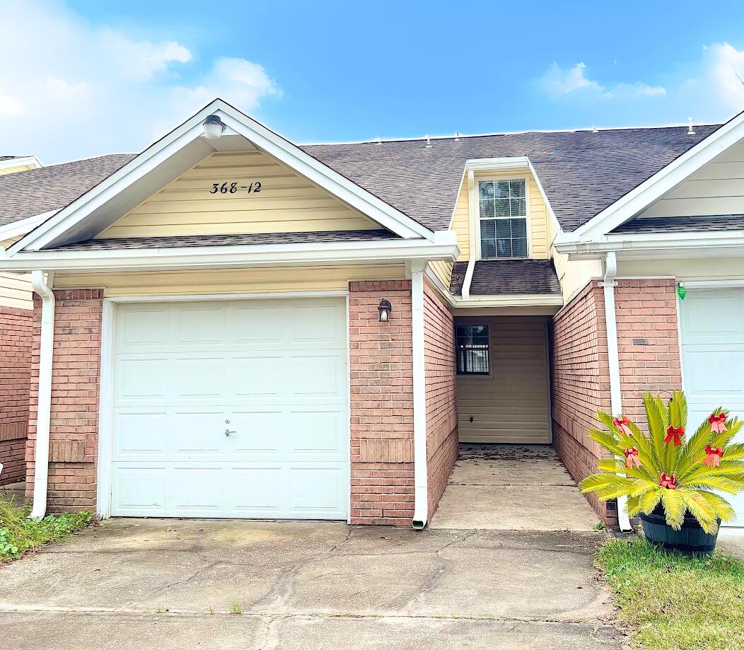 SCHNEIDER DRIVE T/H - Residential Lease