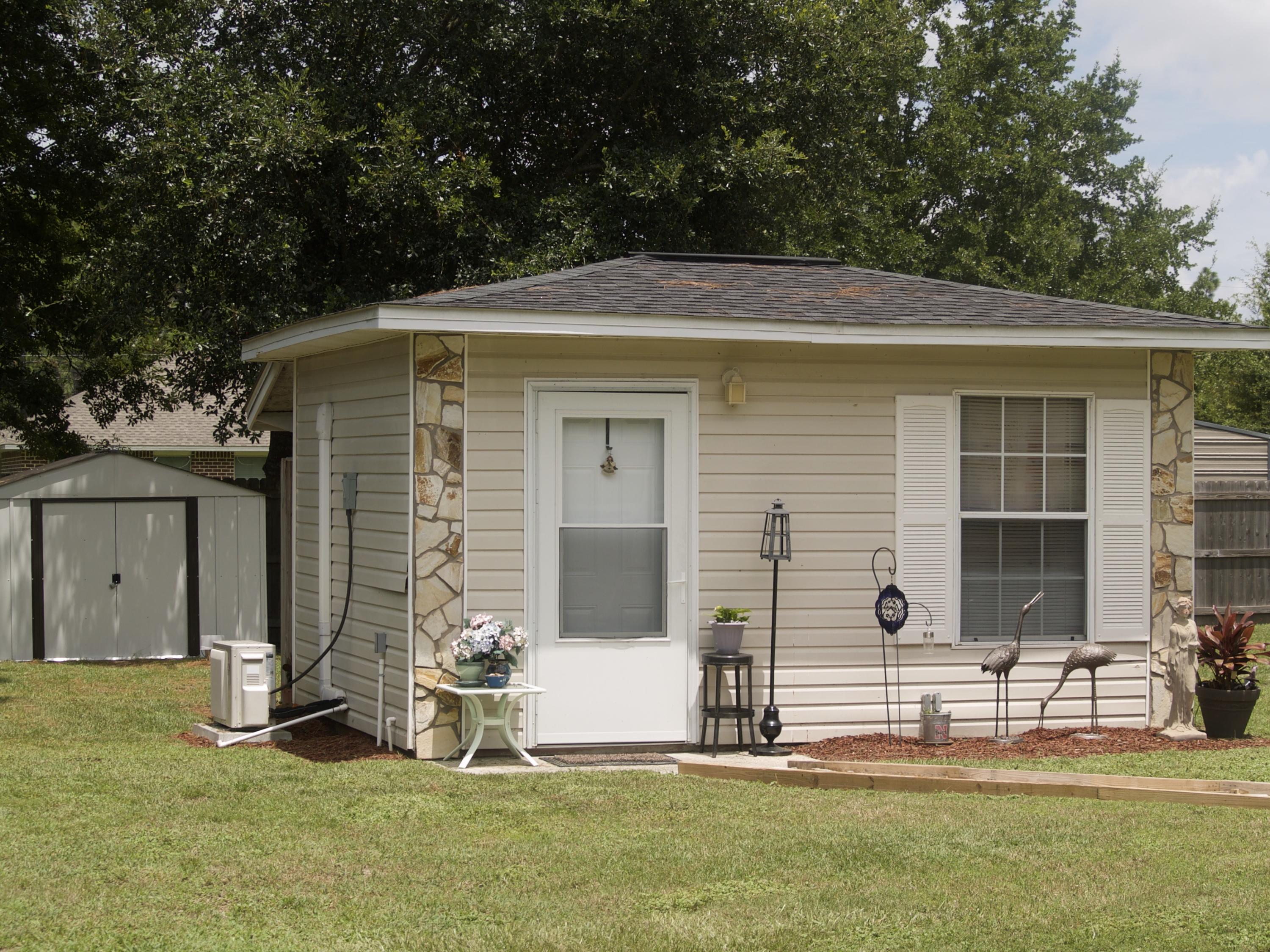 NAVARRE S/D 2ND ADDN - Residential