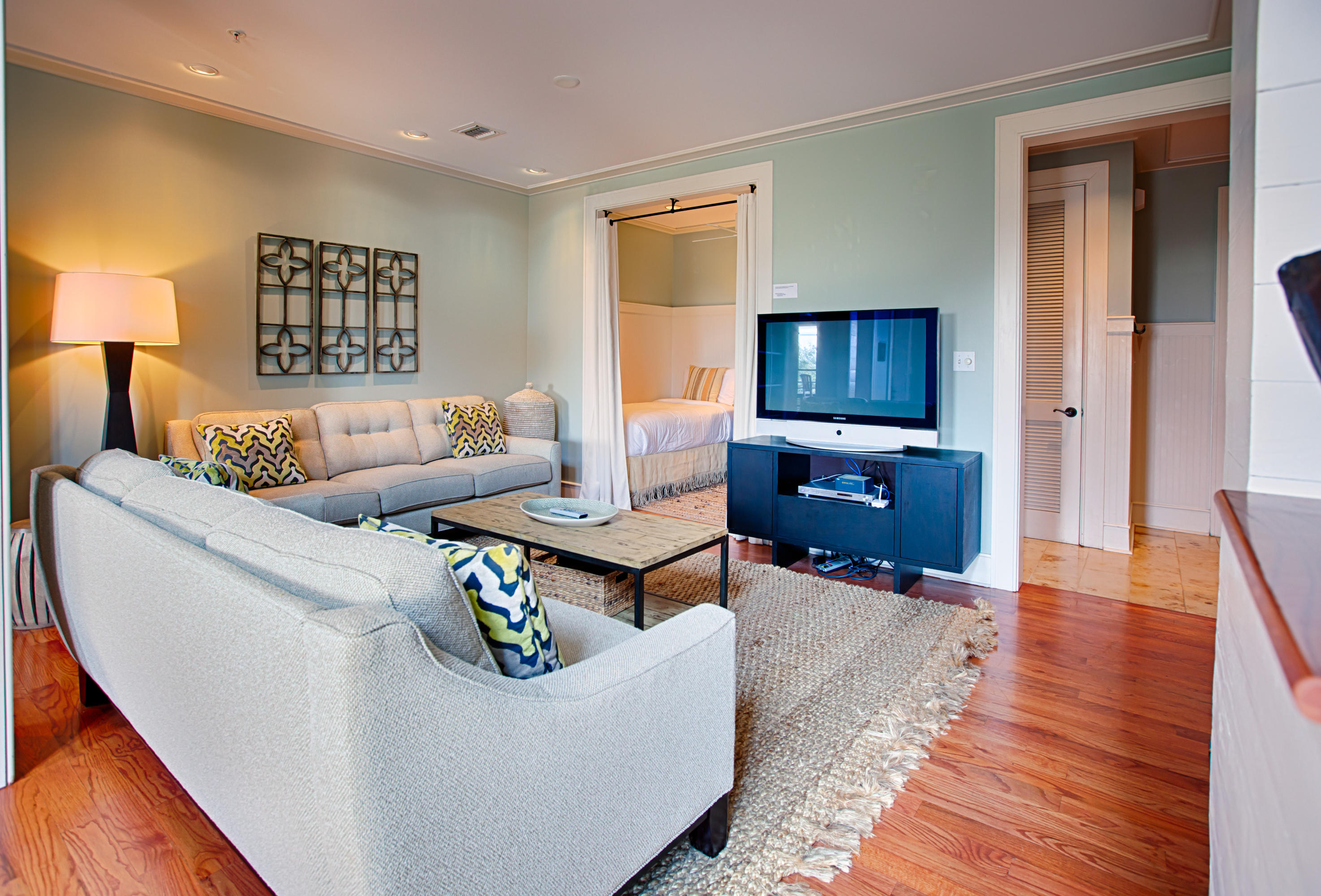 ROSEMARY BEACH, THE MERCADO - Residential