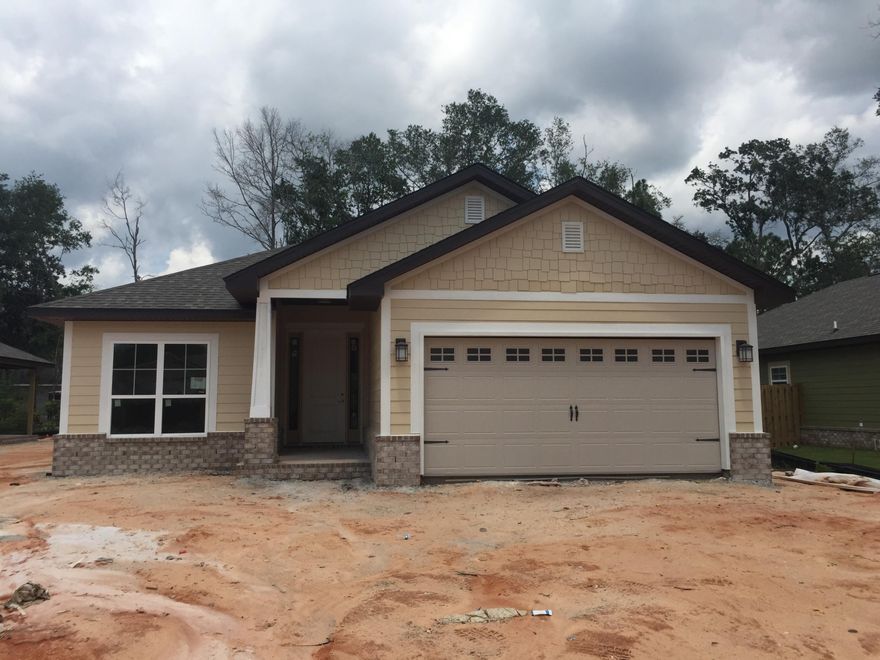 New construction in Lafayette Creek Landing. 1820 square feet, Craftsman style.